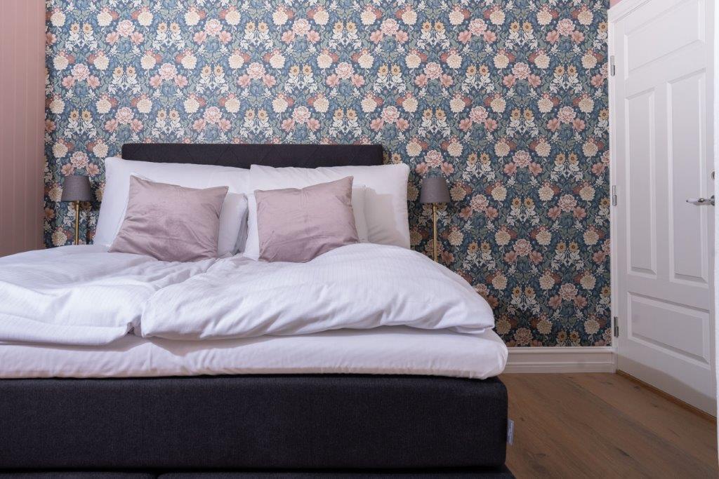 På hotellromma er det også lagt stor vekt på detaljane