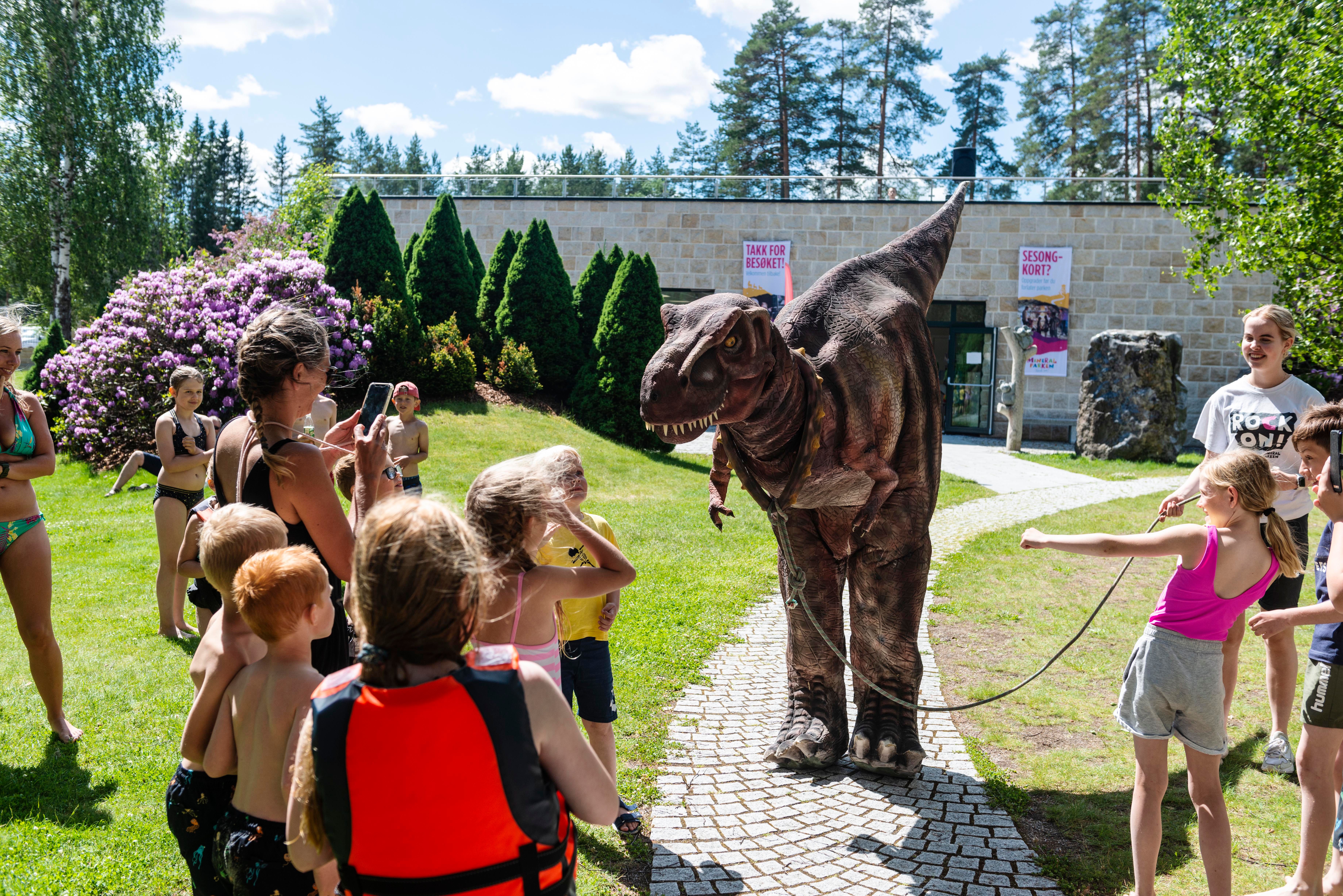 Dinosauren, Mineralparken Evje