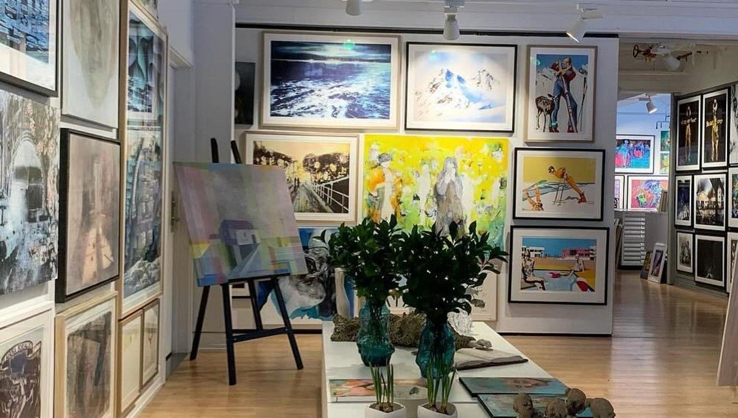 Main interior overview photo, showing artwork and the premises
