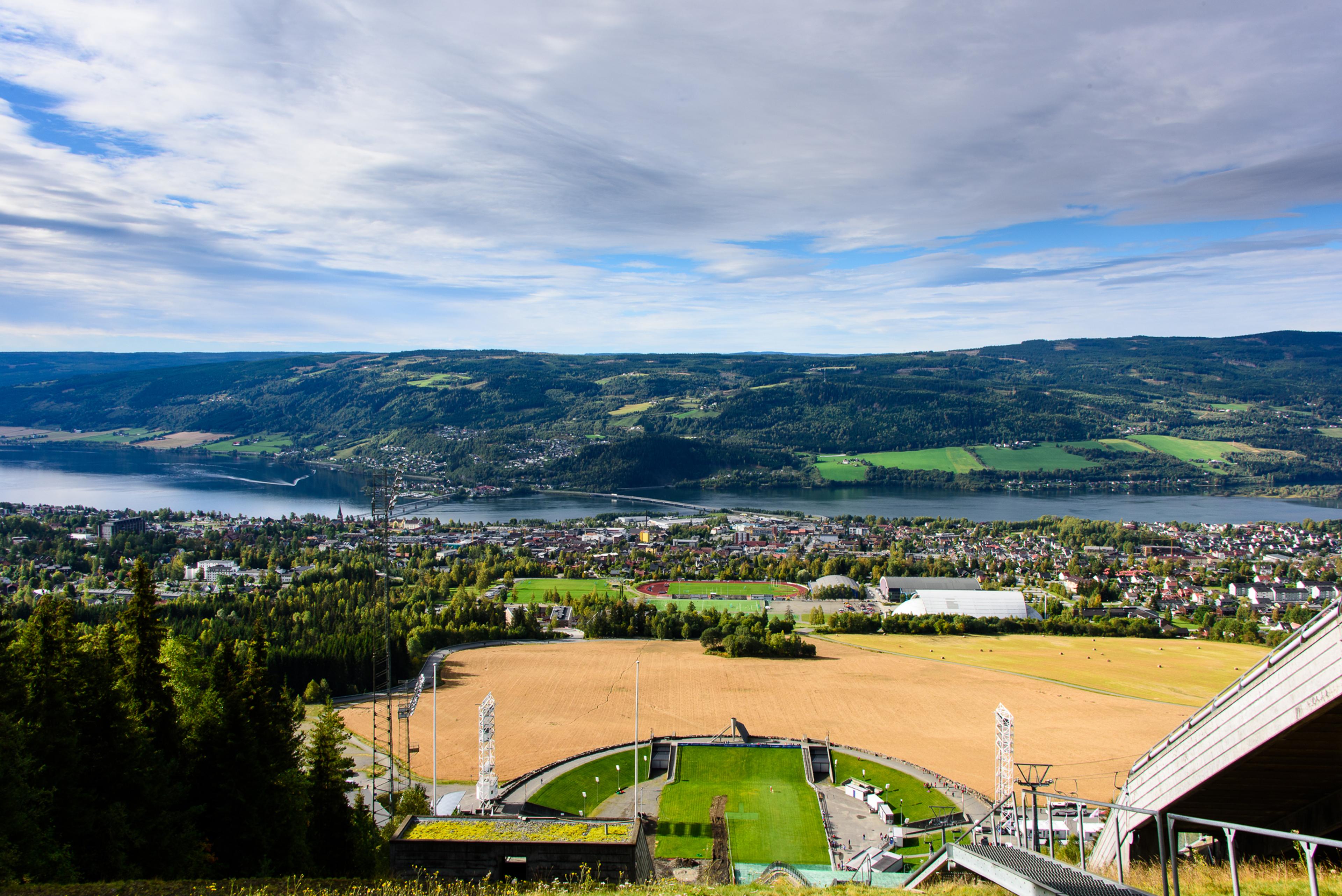 _IB87398-Hoppbakken-IanBrodie-VisitLillehammer