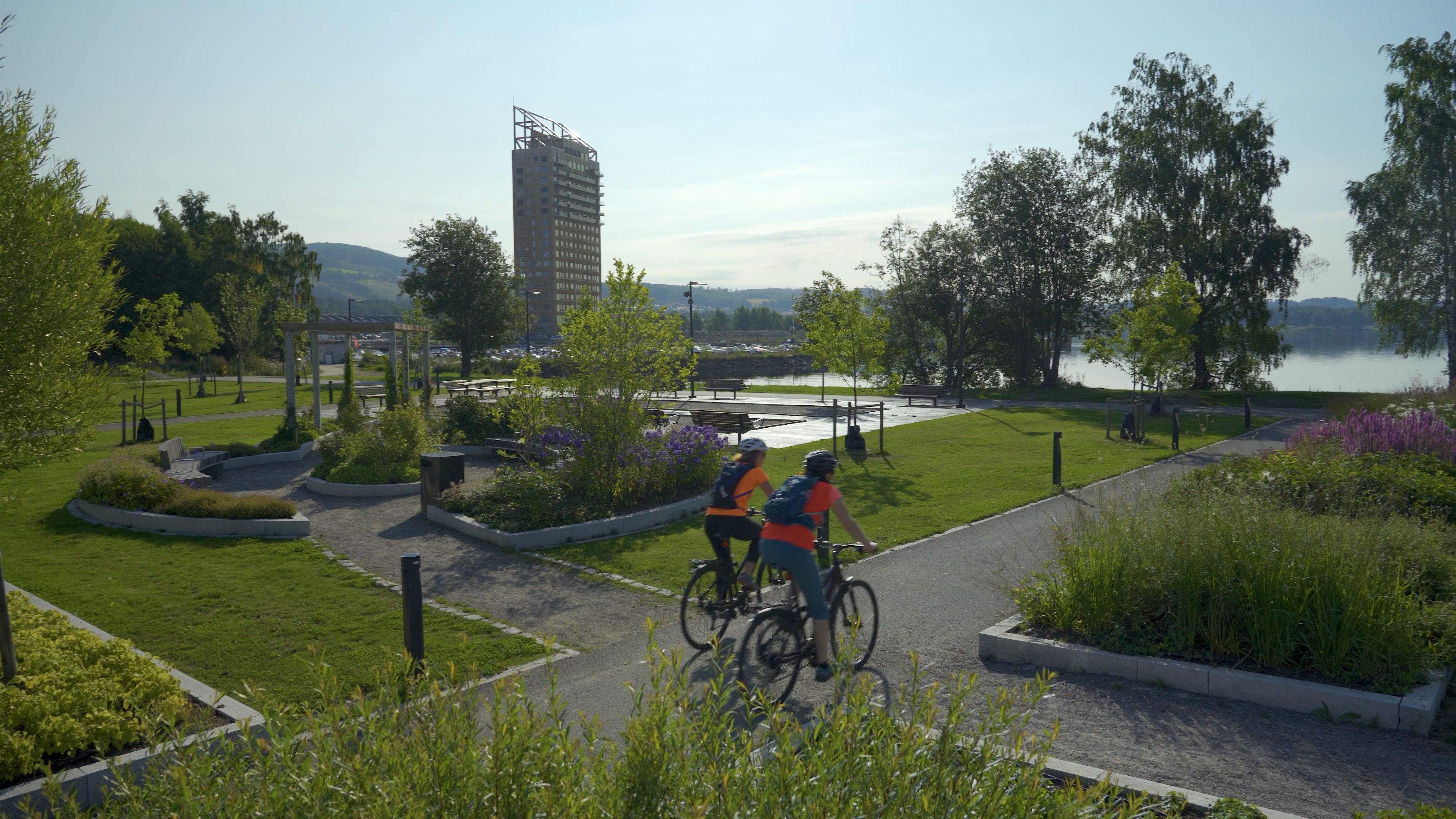 2020_08_11_Mjøstråk_sykling_C0017.00_13_28_23.Still068