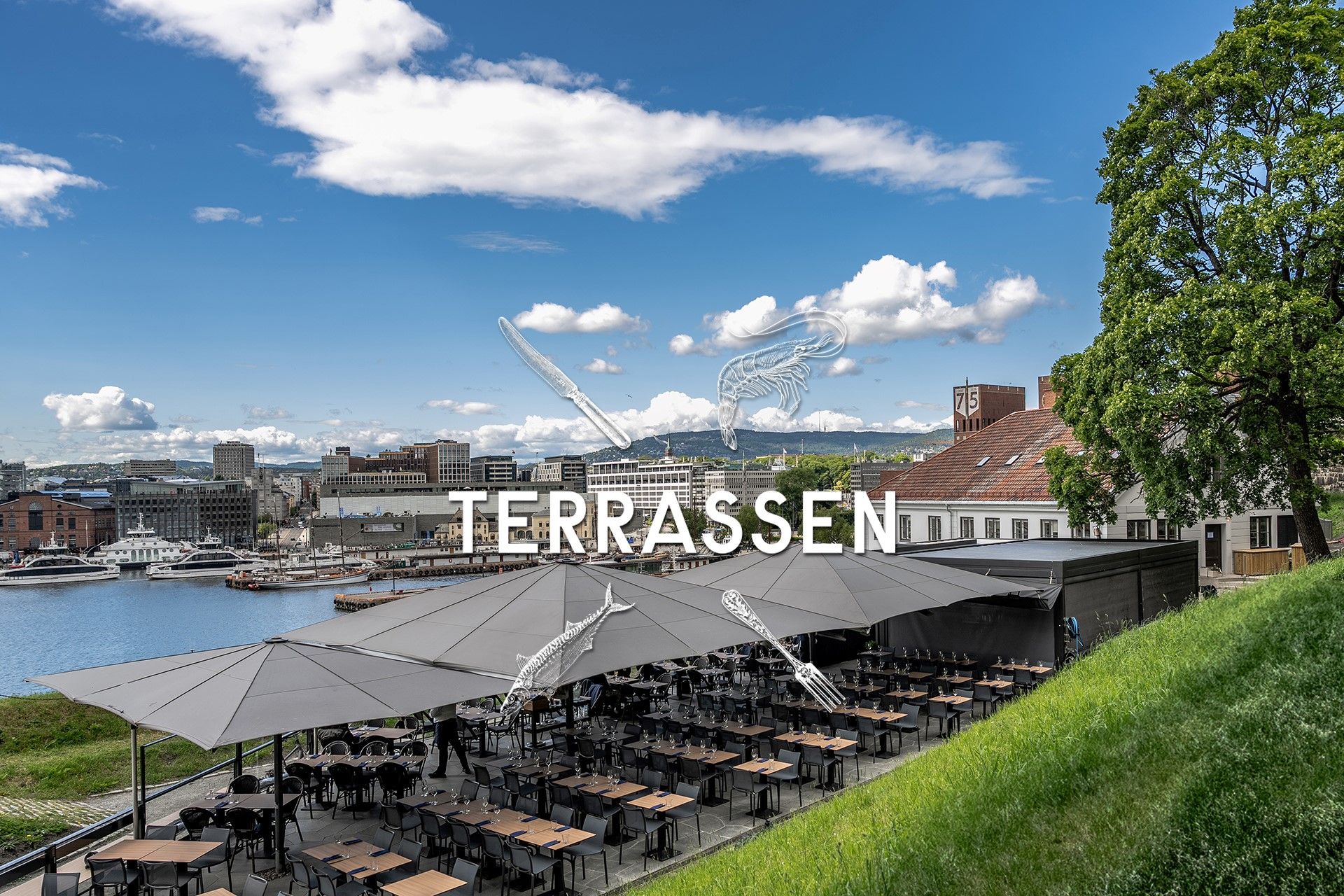 Uteservering med utsikt mot Aker Brygge