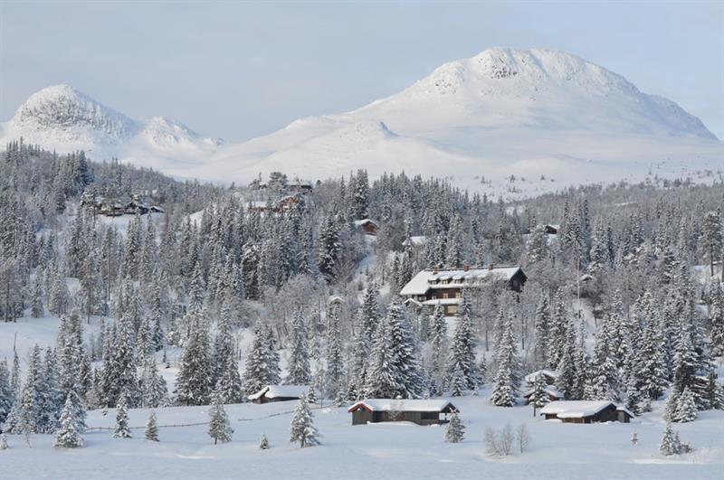 Tuddal Høyfjellshotel at the foot of Gaustatoppen in winter