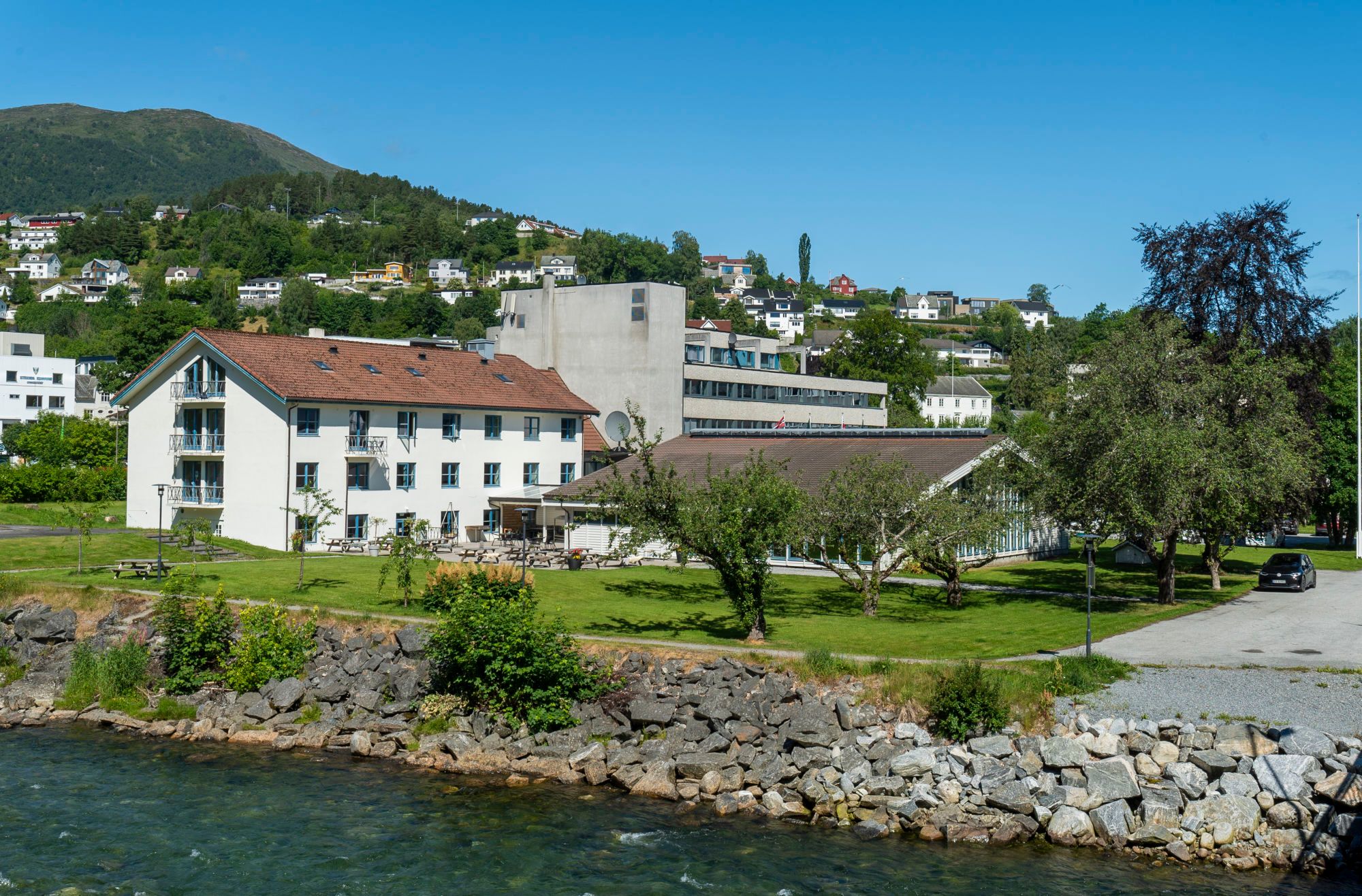 Dreges Hotell ved Strandaelva