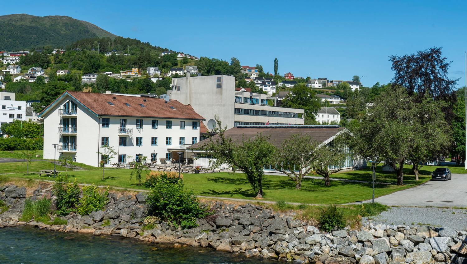 Dreges Hotell ved Strandaelva