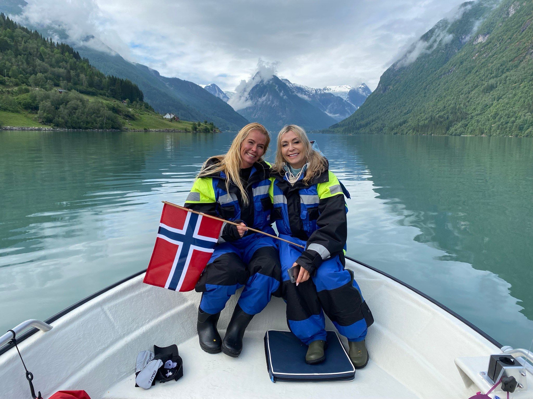 Båtskyss til/frå Fjærland