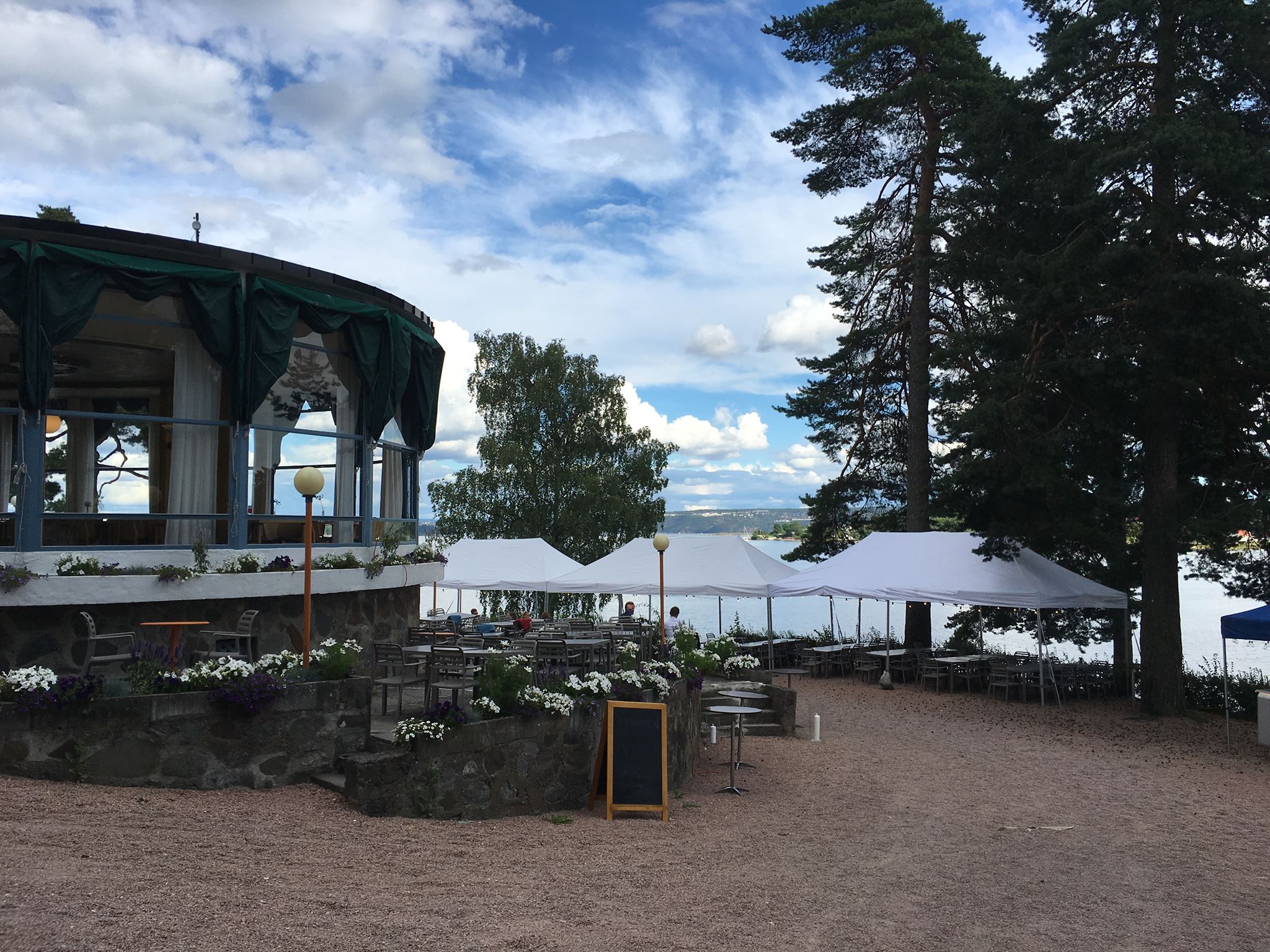 Hvalstrand bad Lene conradi