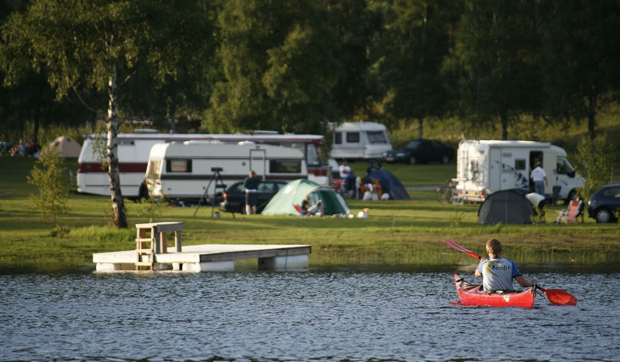 mulighet for kajakkpadling på Morgedal Camping