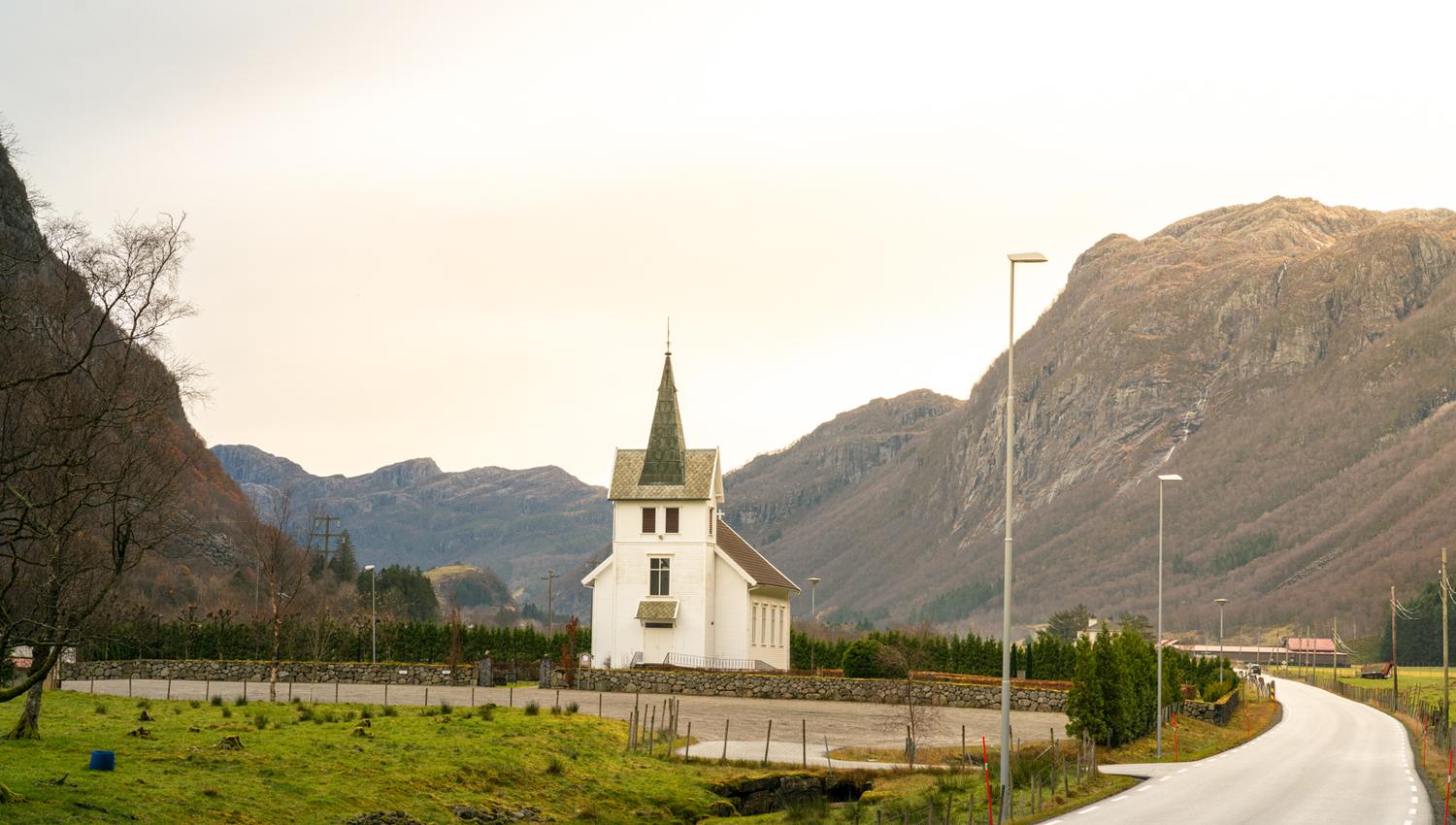 A church along the road from Stavanger towards the hike to Månafossen waterfall