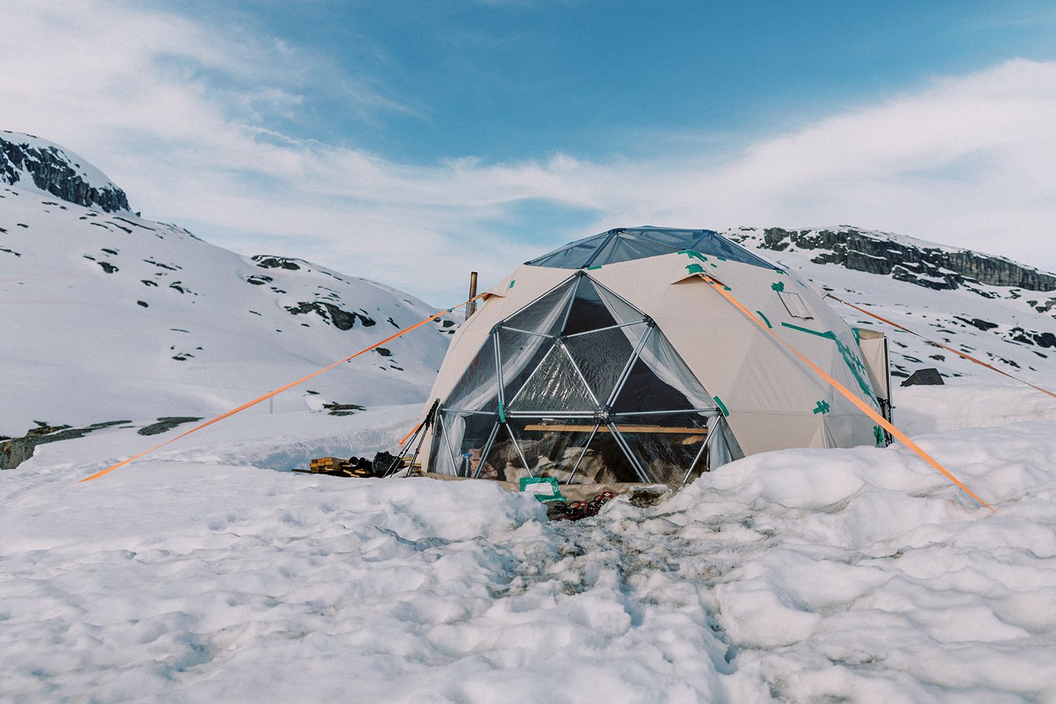 Trolltunga sunset/sunrise vintertur kuppeltelt.