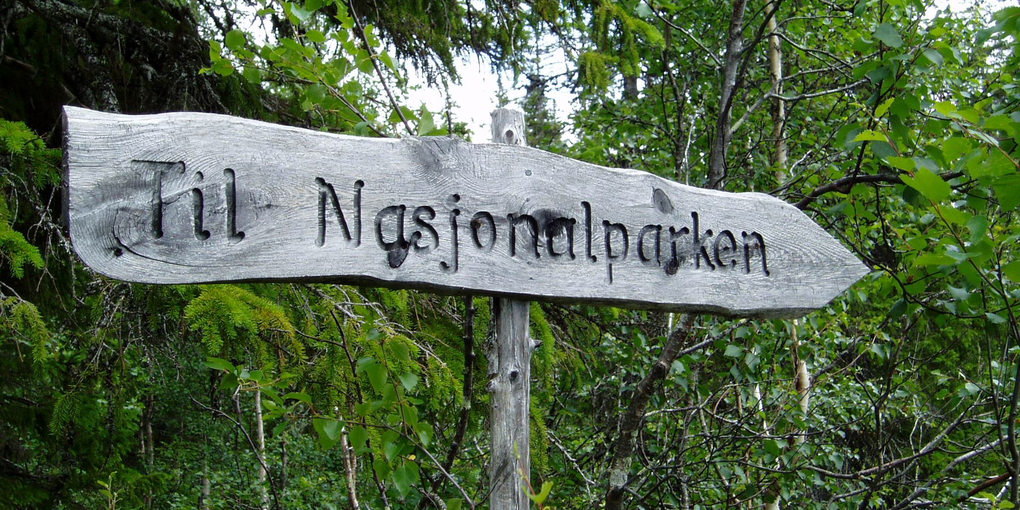 Sign to the nastional park