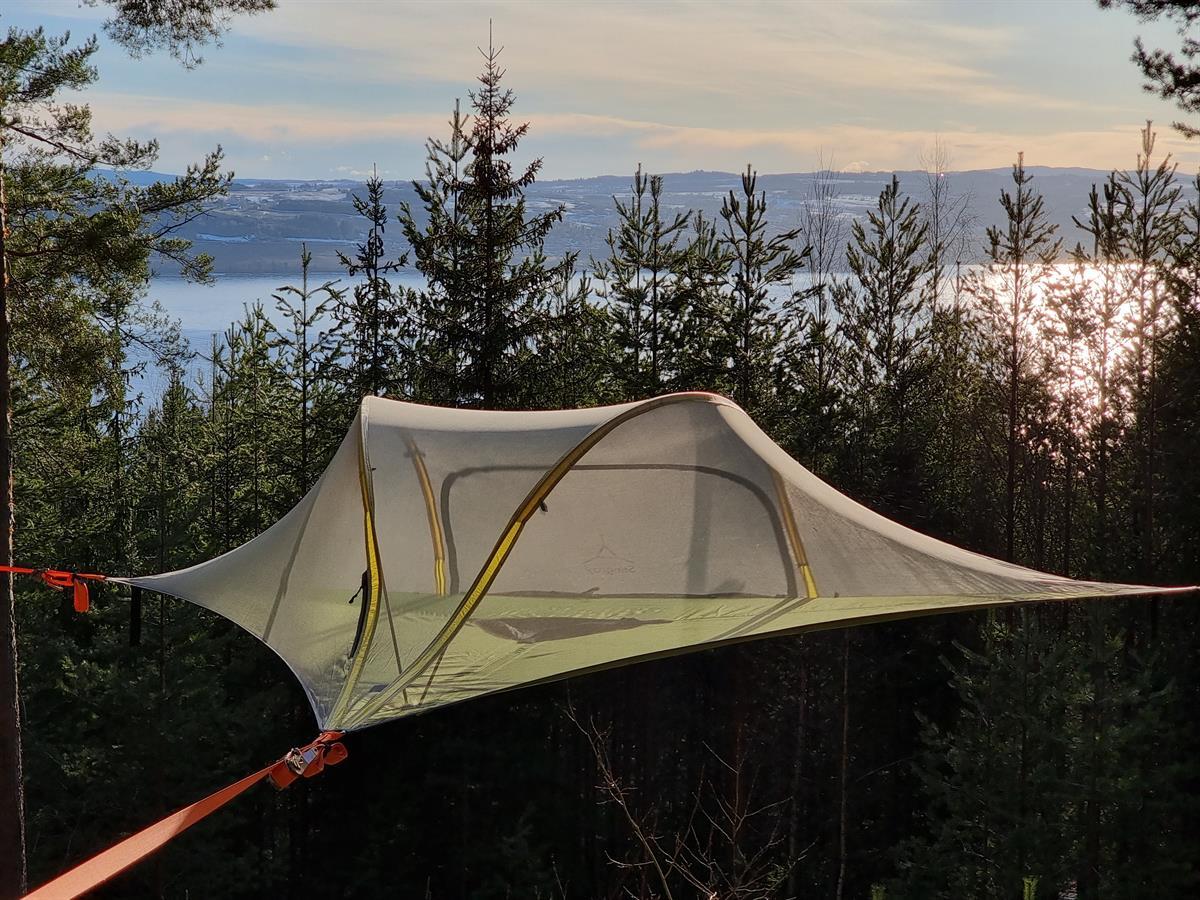 Floating telt on Helgøya island, Innlandet