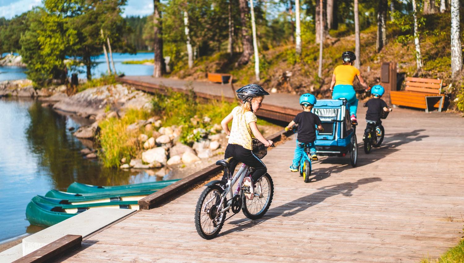 sykler ved rødnessjøen