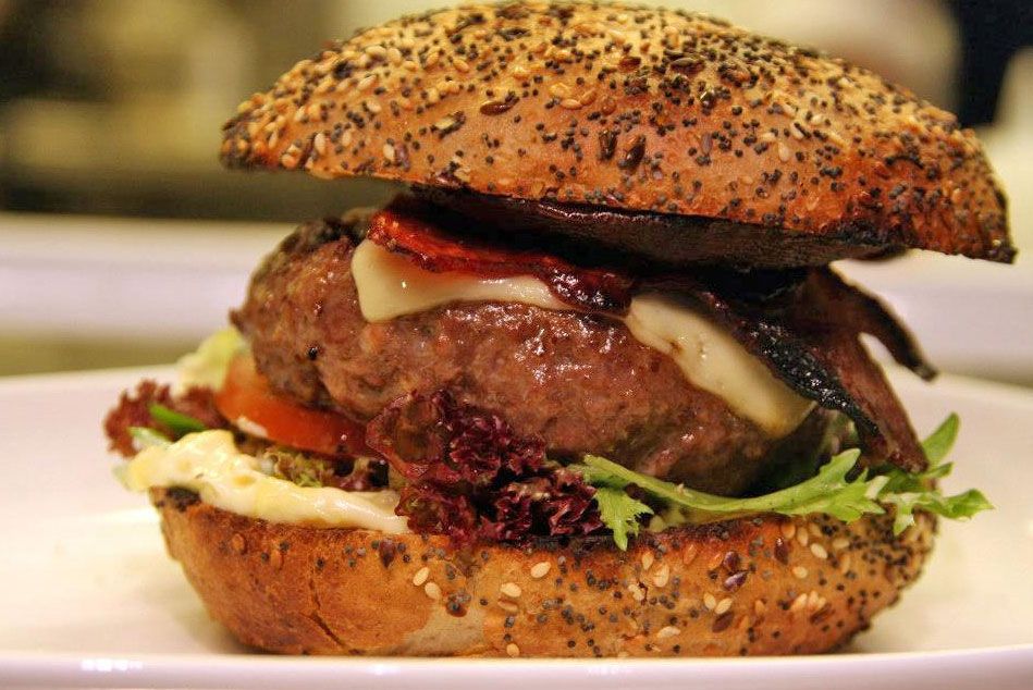 Hamburger at Strøm mat & bar in Skien
