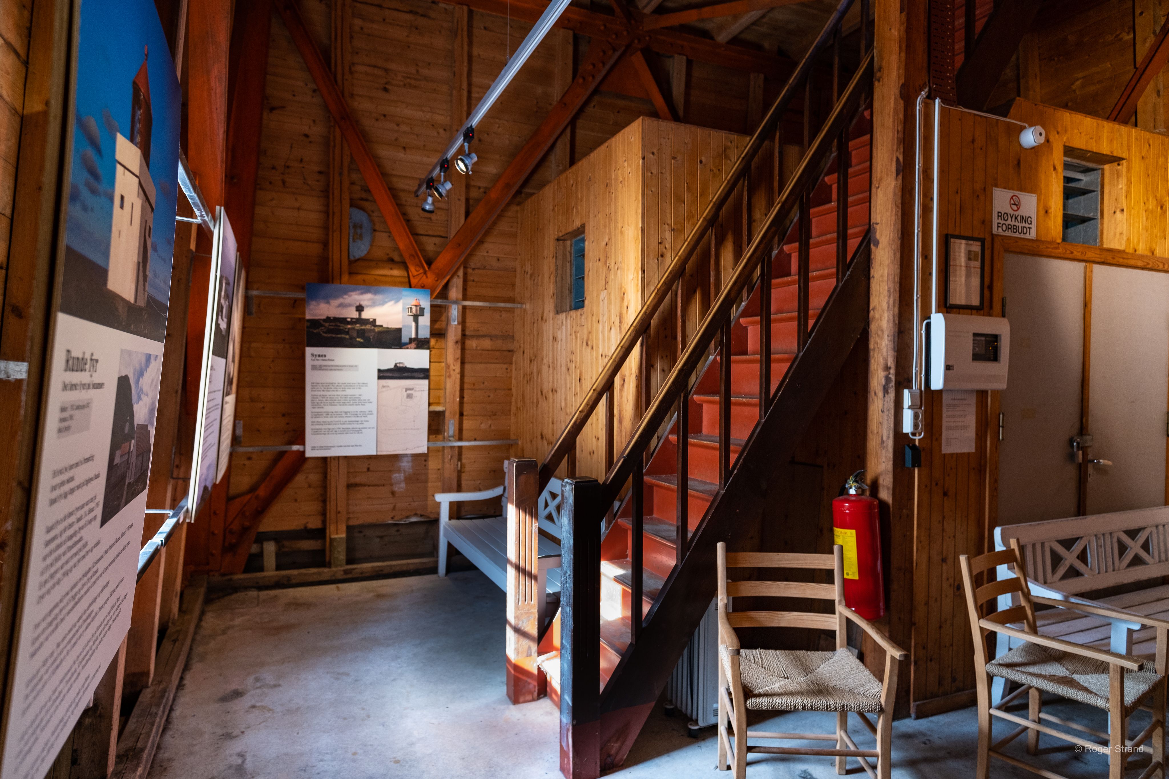 Fra første etasje på Alnes fyr