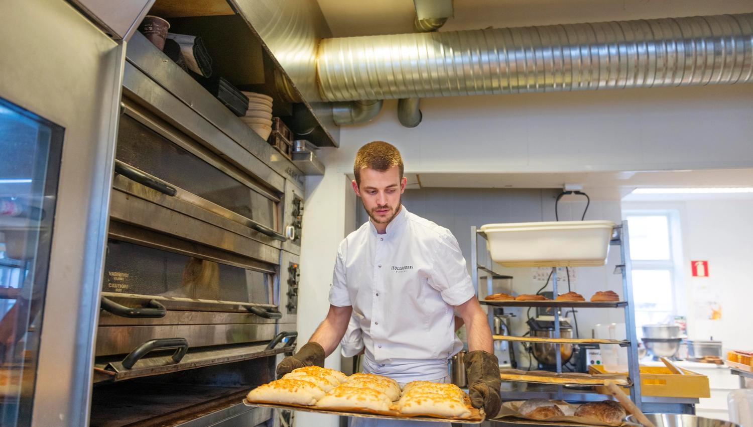 Jonathan Burt baker - Tollboden Bakeri