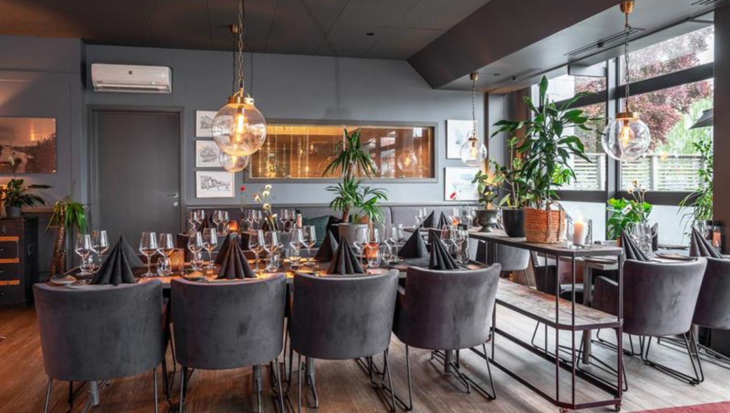 Oppdekket i restauranten