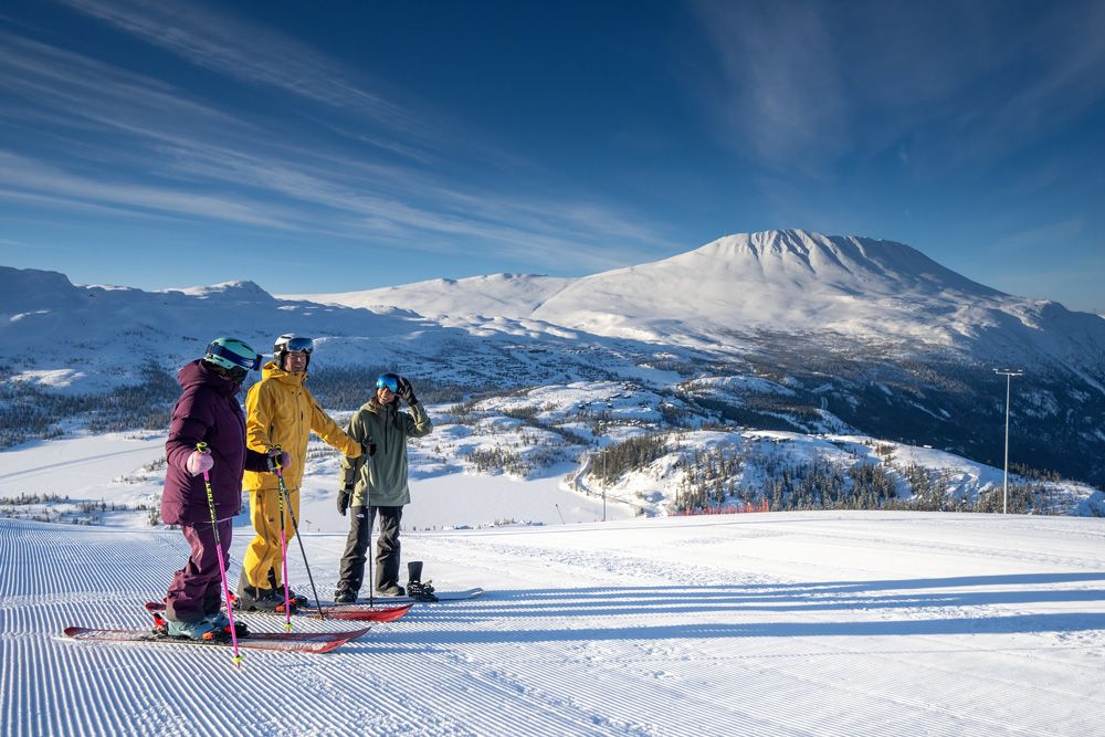 utsikt mot Gaustatoppen fra Gausta skisenter