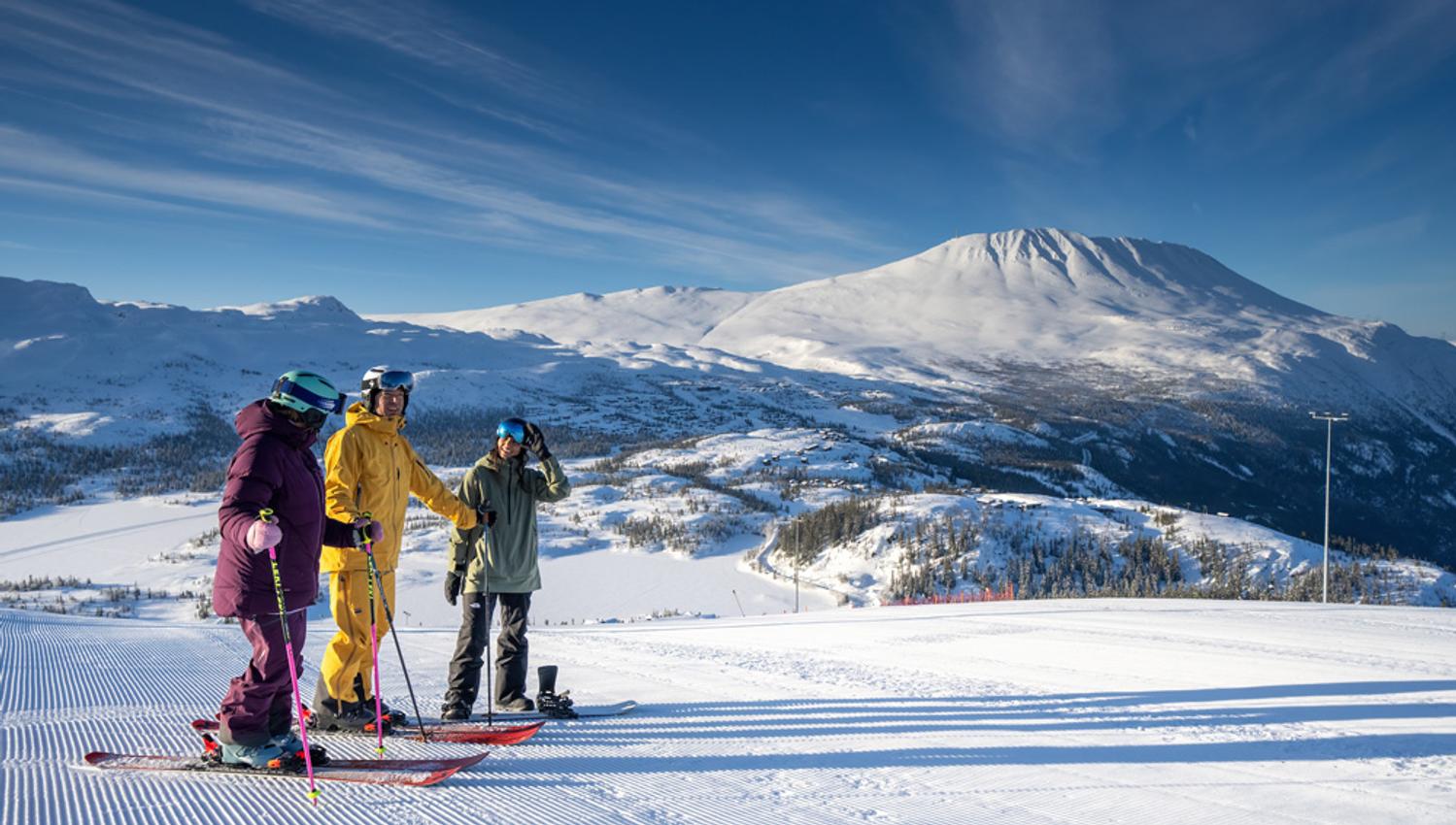 utsikt mot Gaustatoppen fra Gausta skisenter
