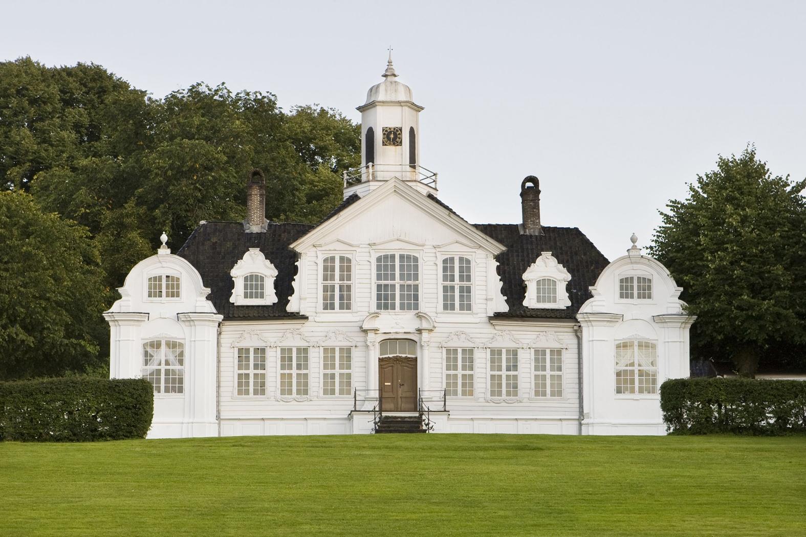 Damsgård Country Mansion