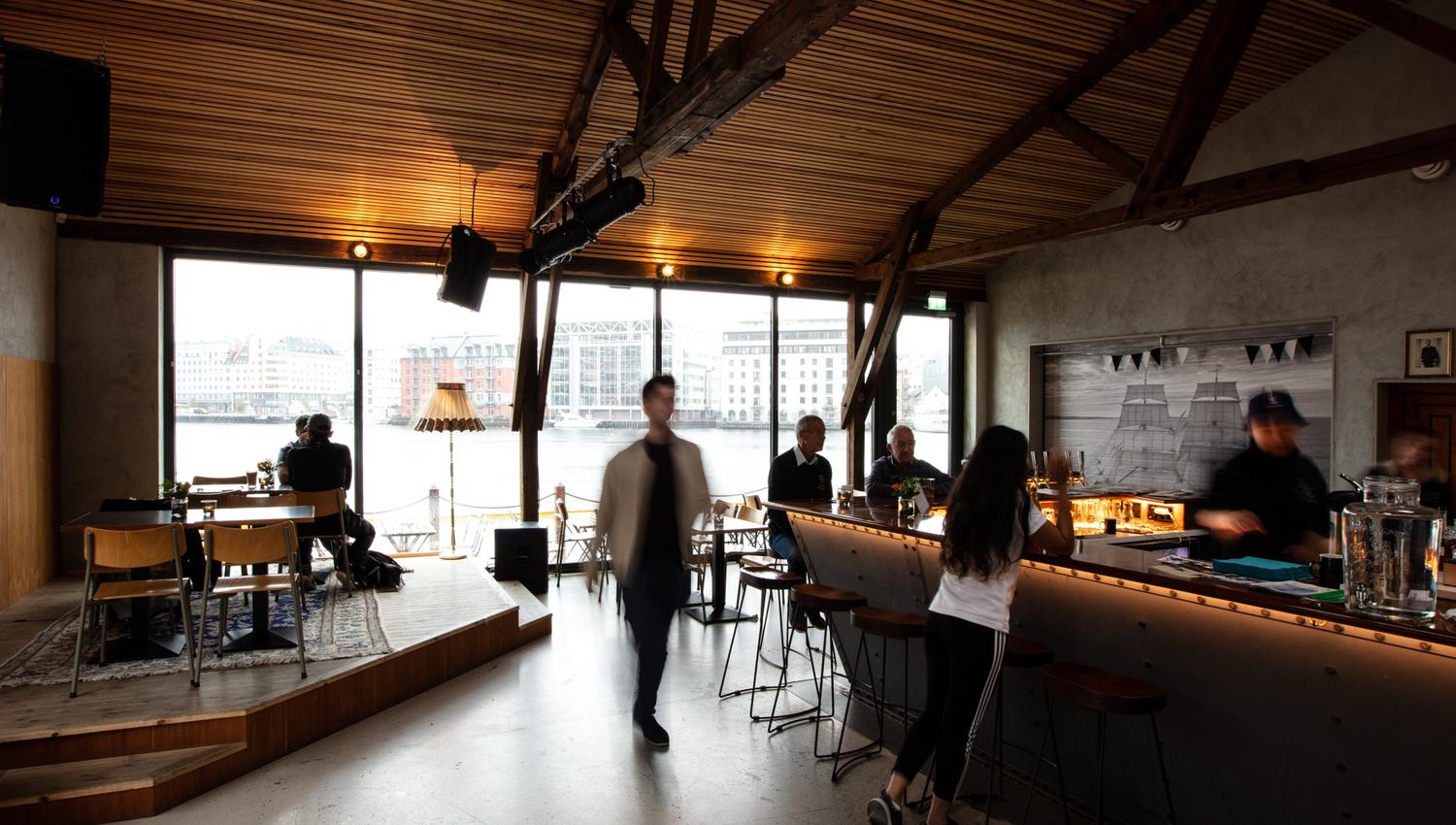Statsraaden Bar & Reception