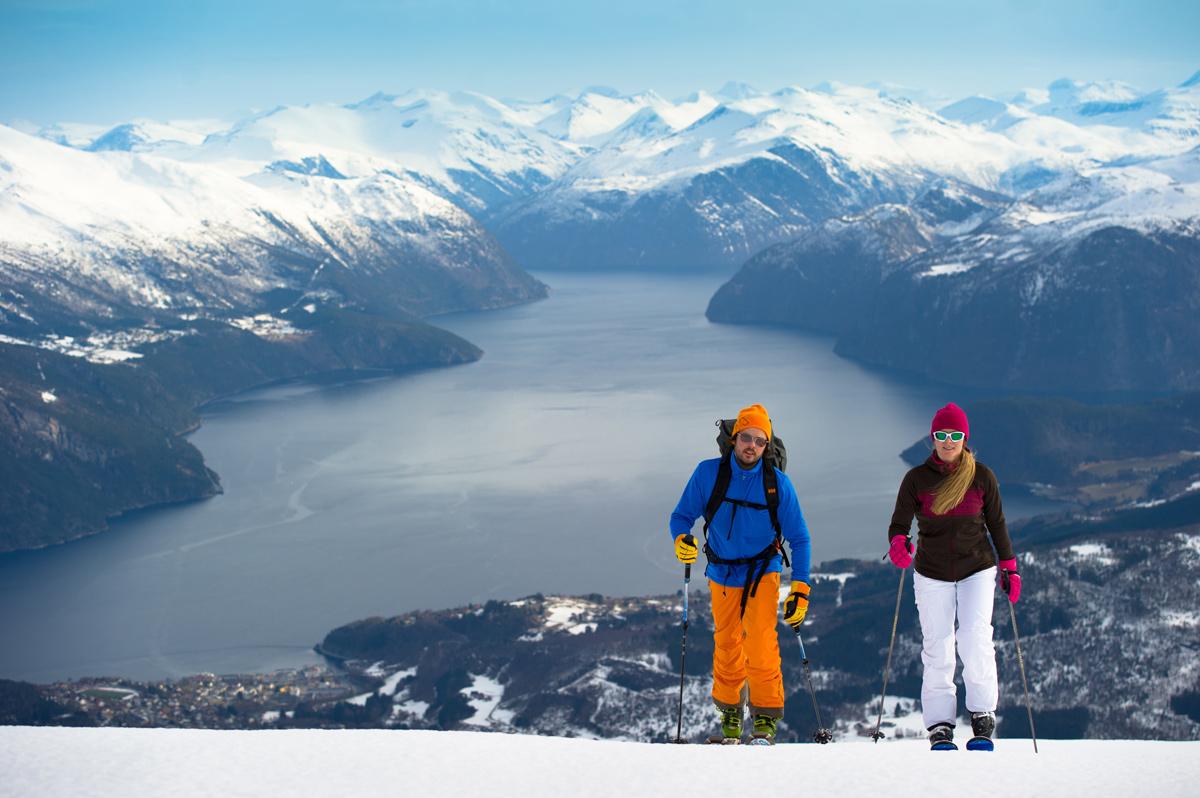 Cabin with a fjord view - Sunnmøre Alps