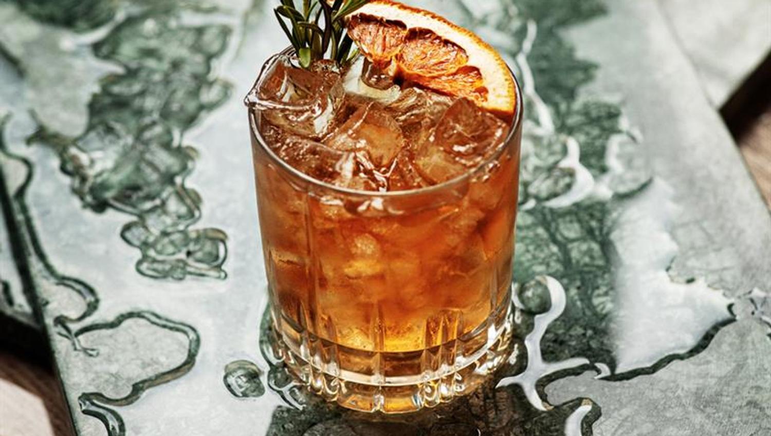 Detail photo of a drink.