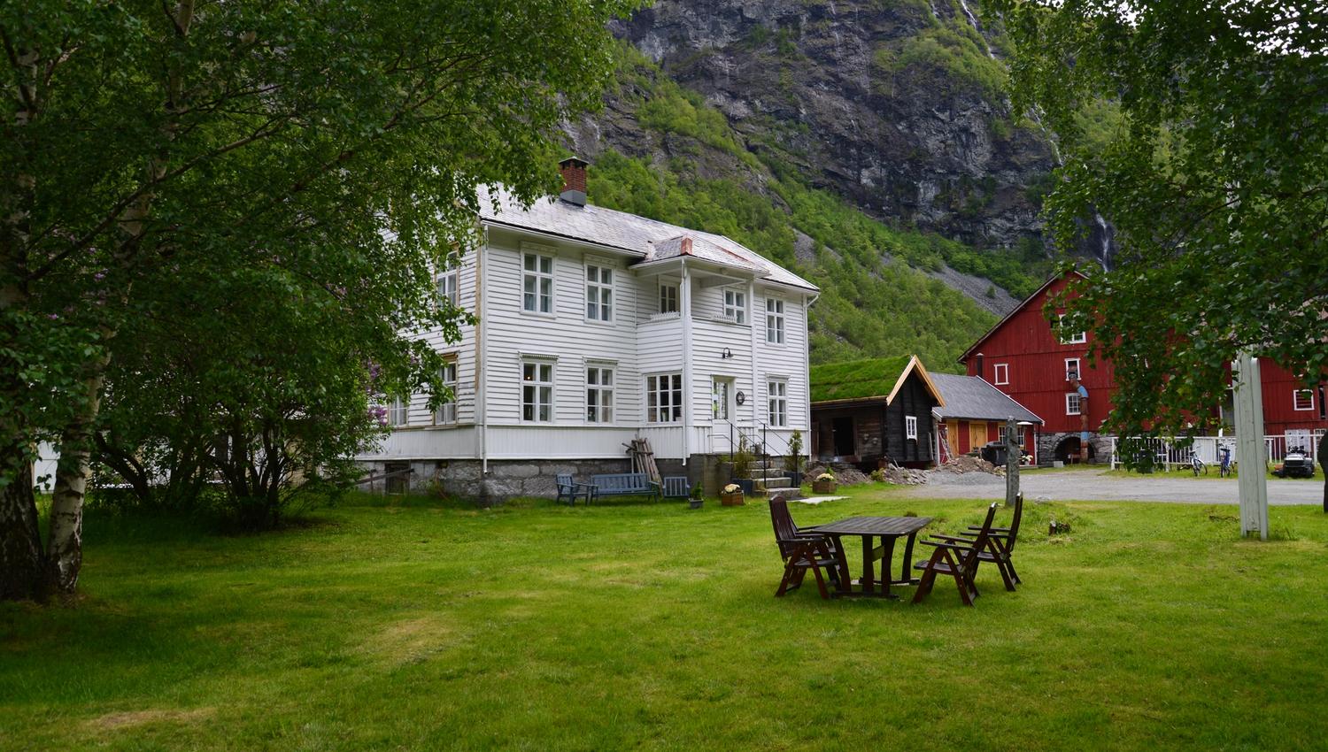 Våningshuset Svalheim Gard