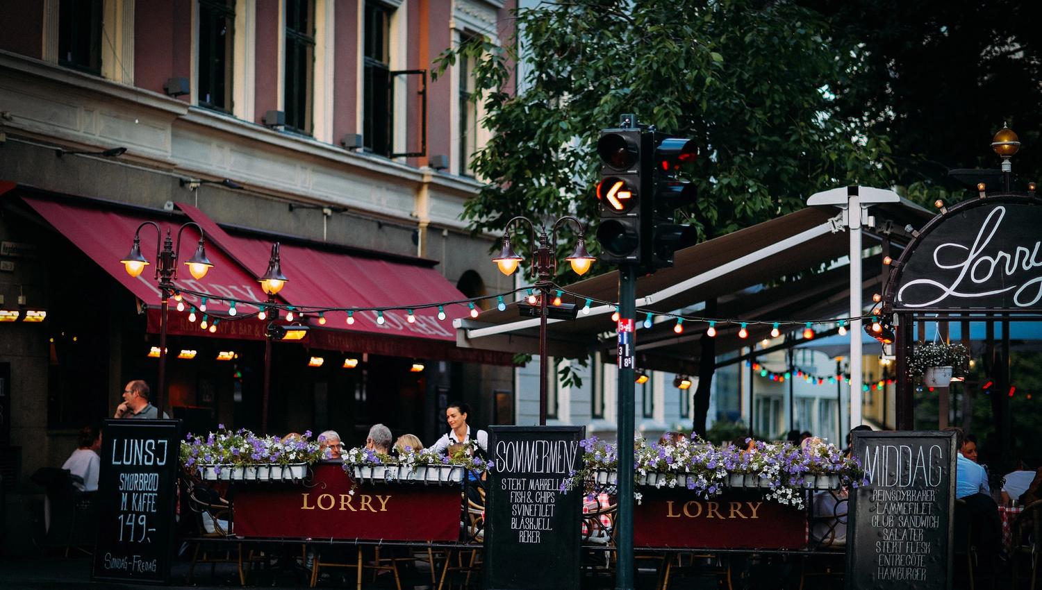The outdoor terrace.