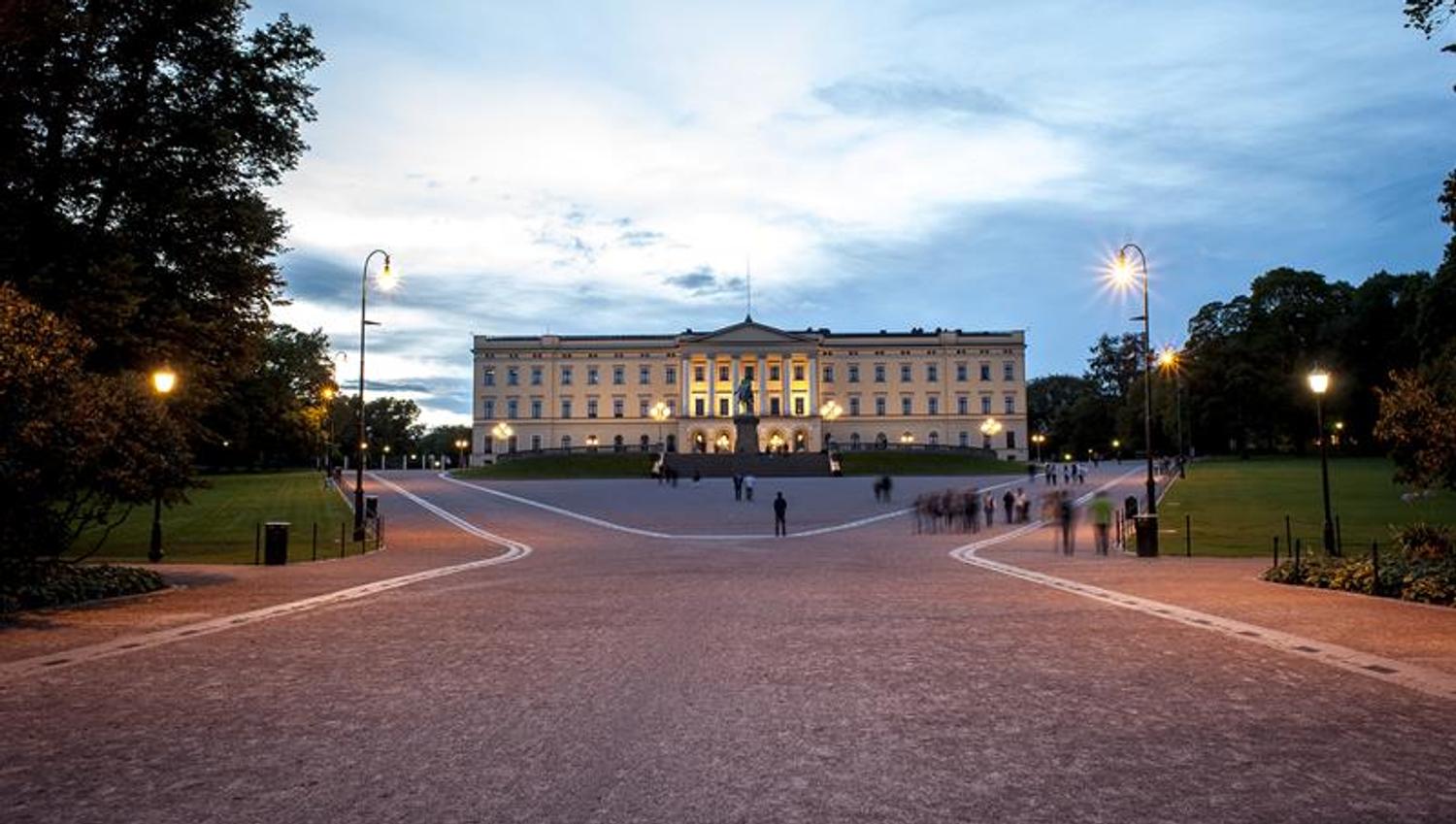 Slottet om kvelden