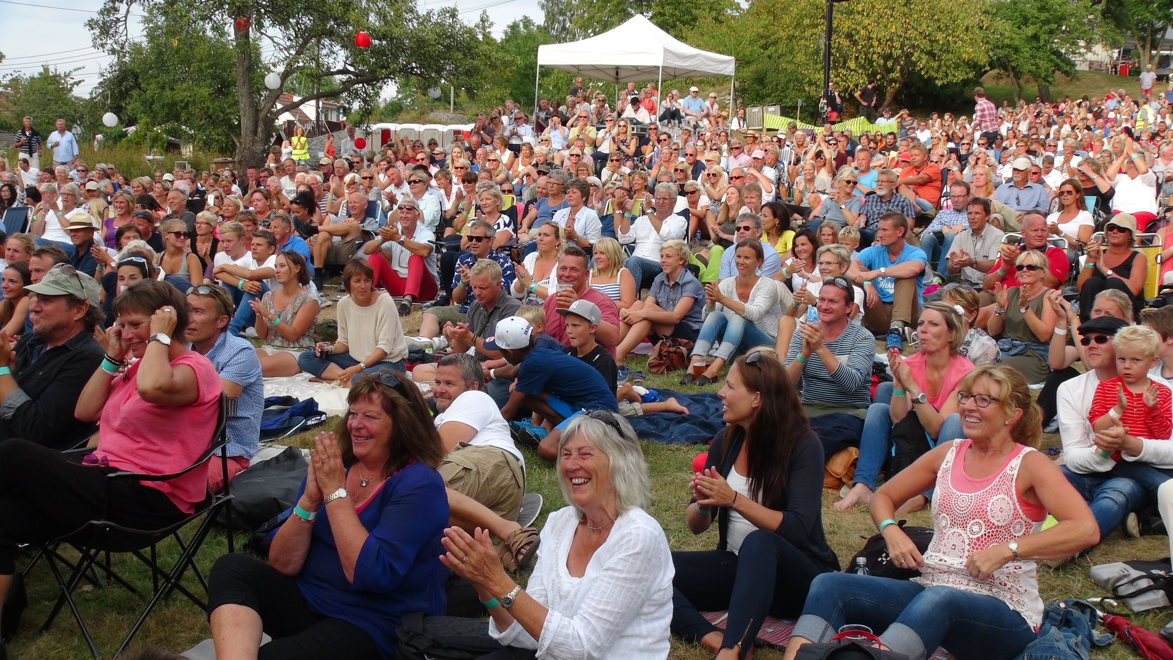 Utendørs konsert på Skåtøy