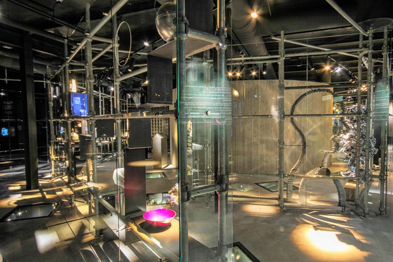 Inne på Aluminiummuseet i Holmestrand