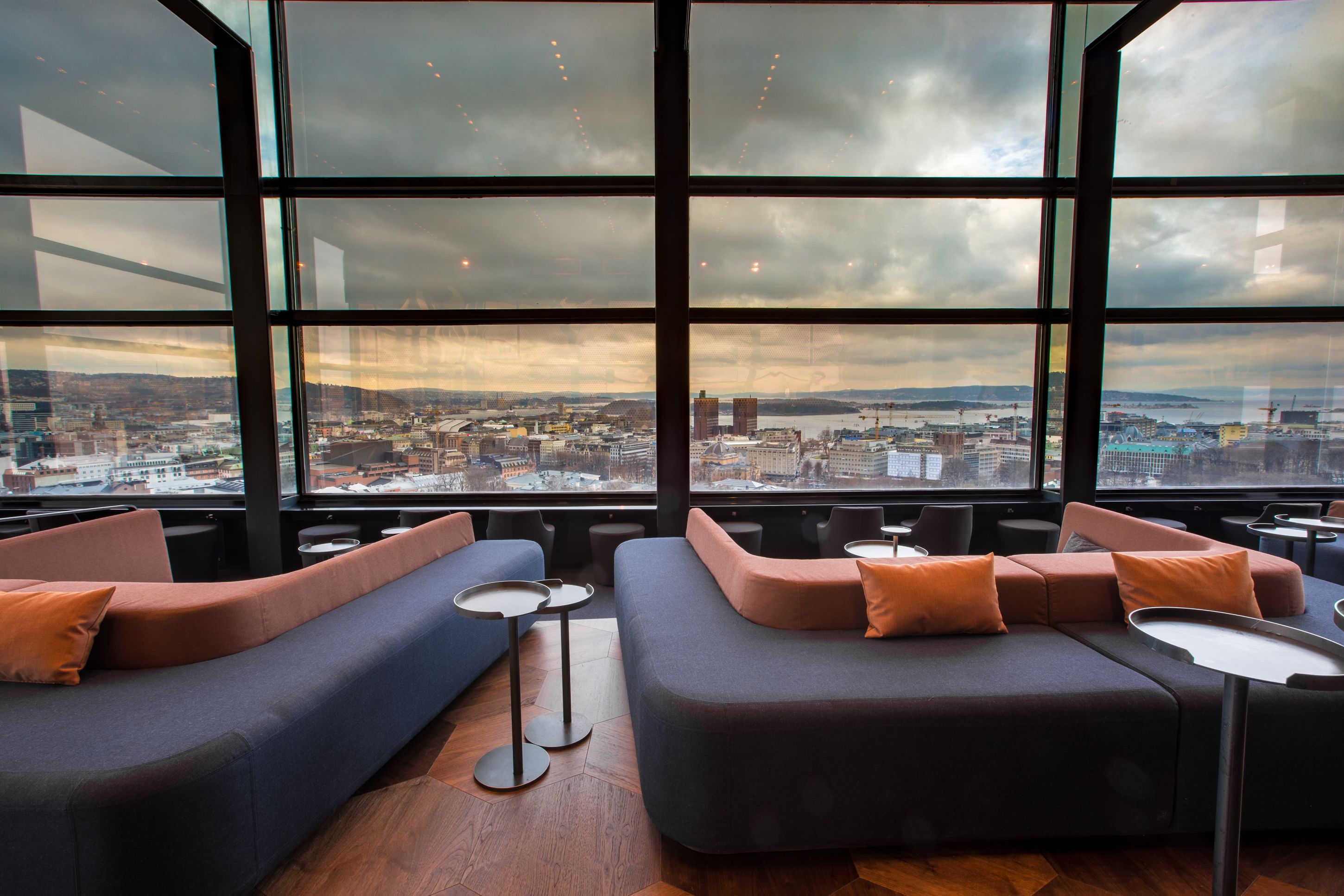 Summit Bar