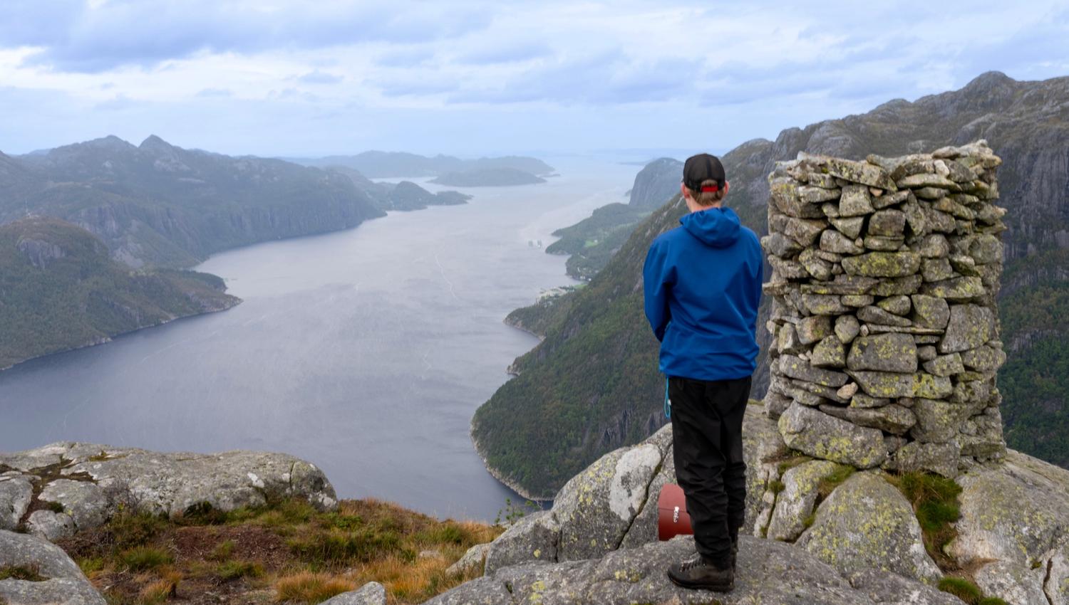 Fjord views at the top of Ramnstoknuten
