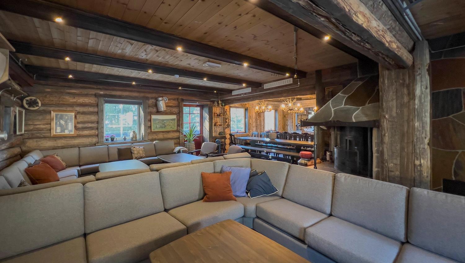 Living room with sofa and table.