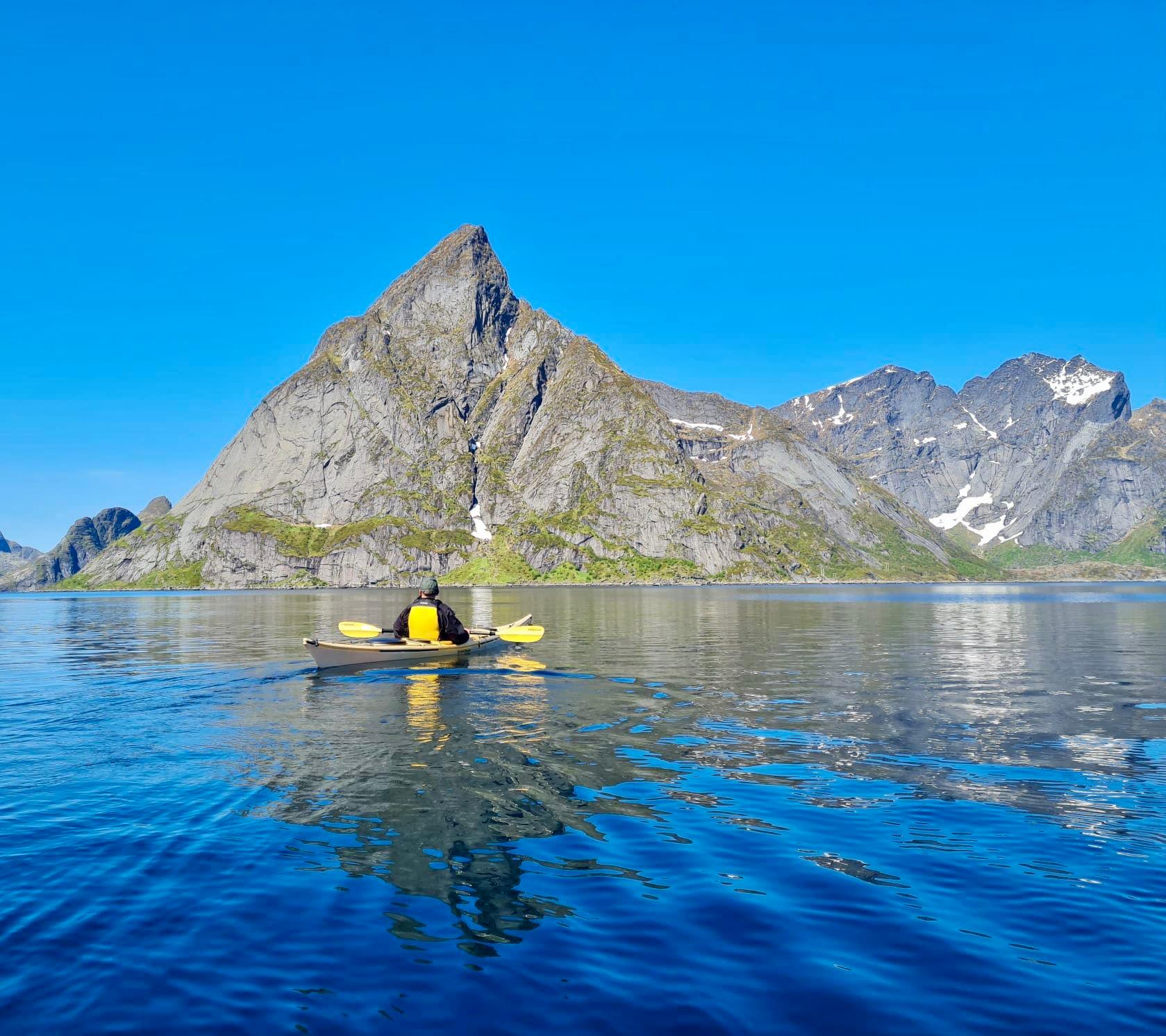 2-hour morning or evening guided kayak tour summer