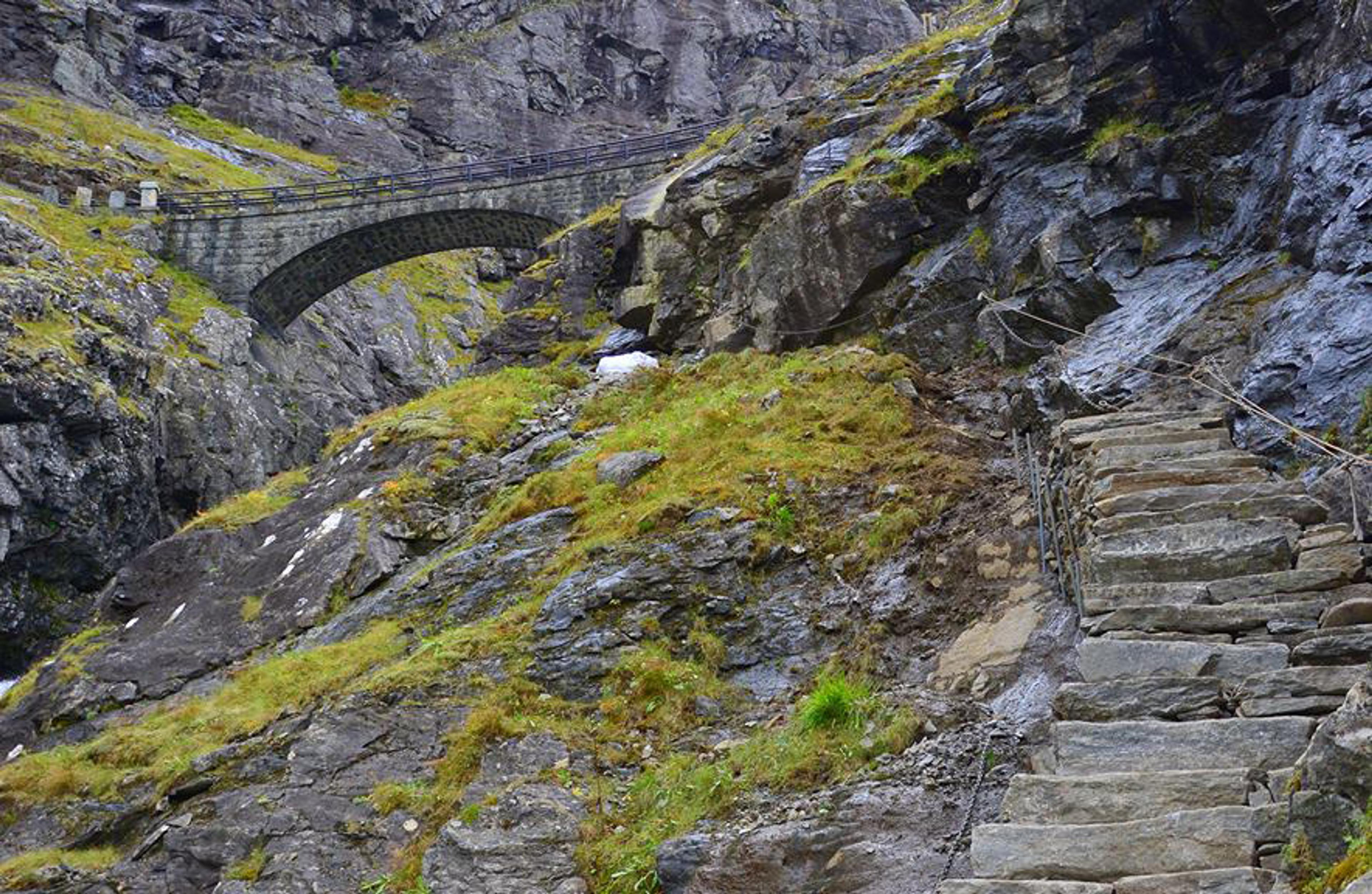 Trollstigen hike - Kløvstien Path (858 masl)