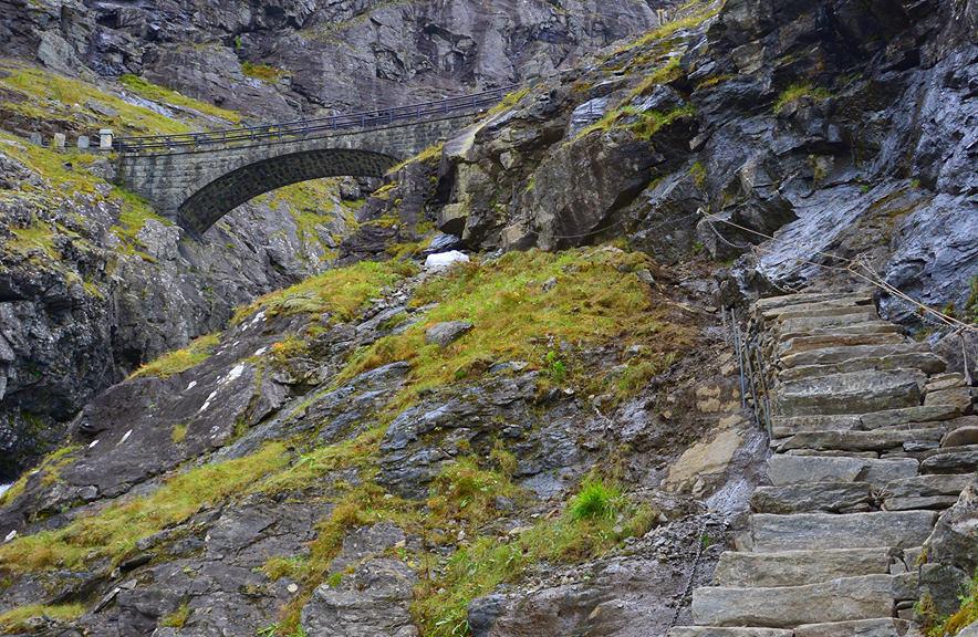 Trollstigen hike - Kløvstien Path (858 masl)