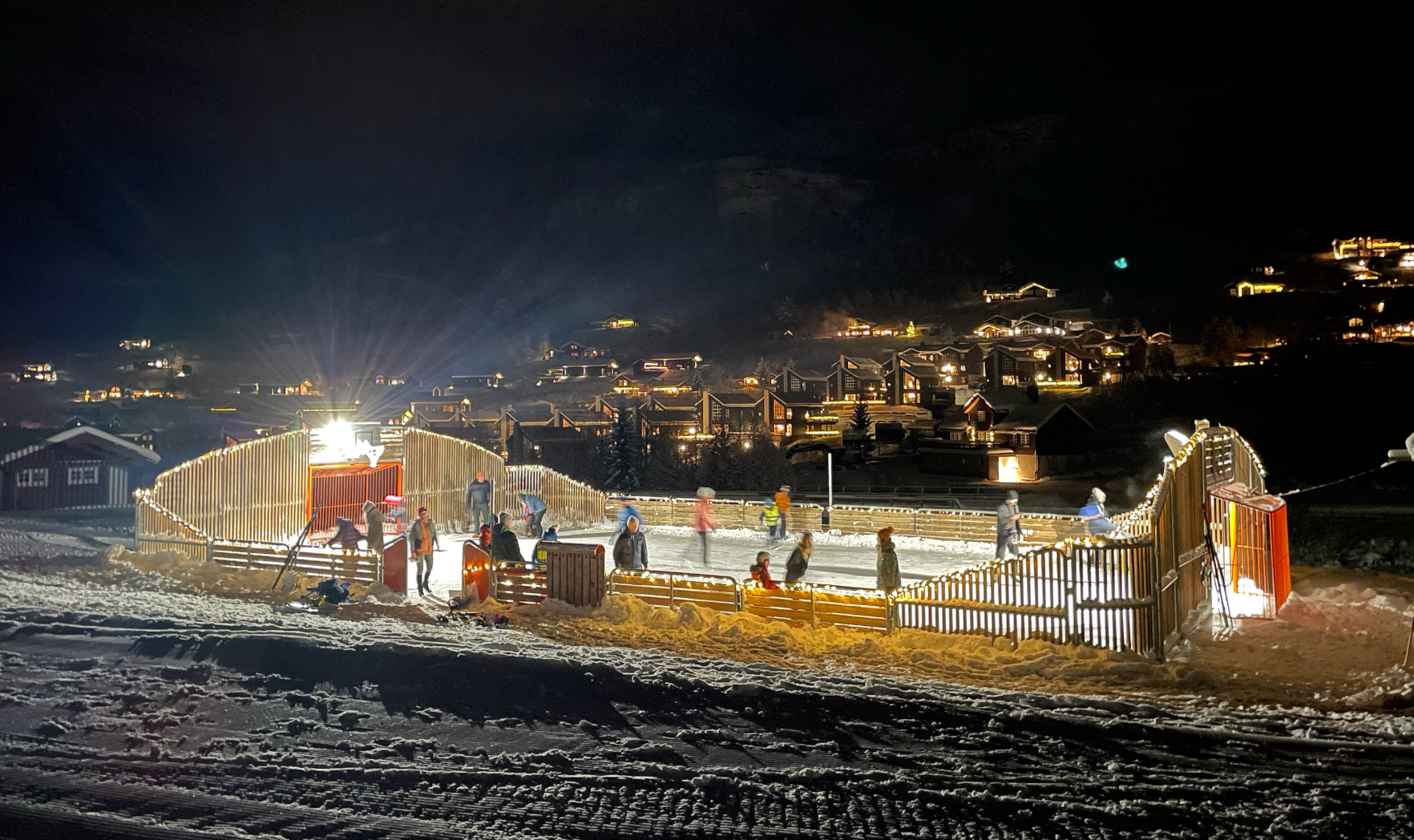 Strandafjellet skøytebane