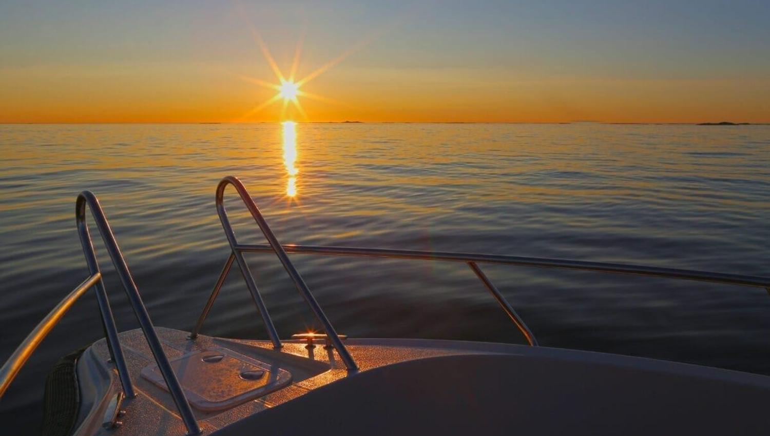midnight sun boat trip