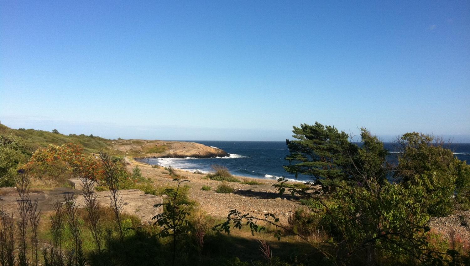 Spornessttrand på Tromøys sørkyst, rett utenfor Arendal.
Del av Raet nasjonalpark