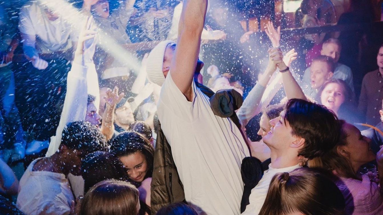 Party and fun at Heidi's