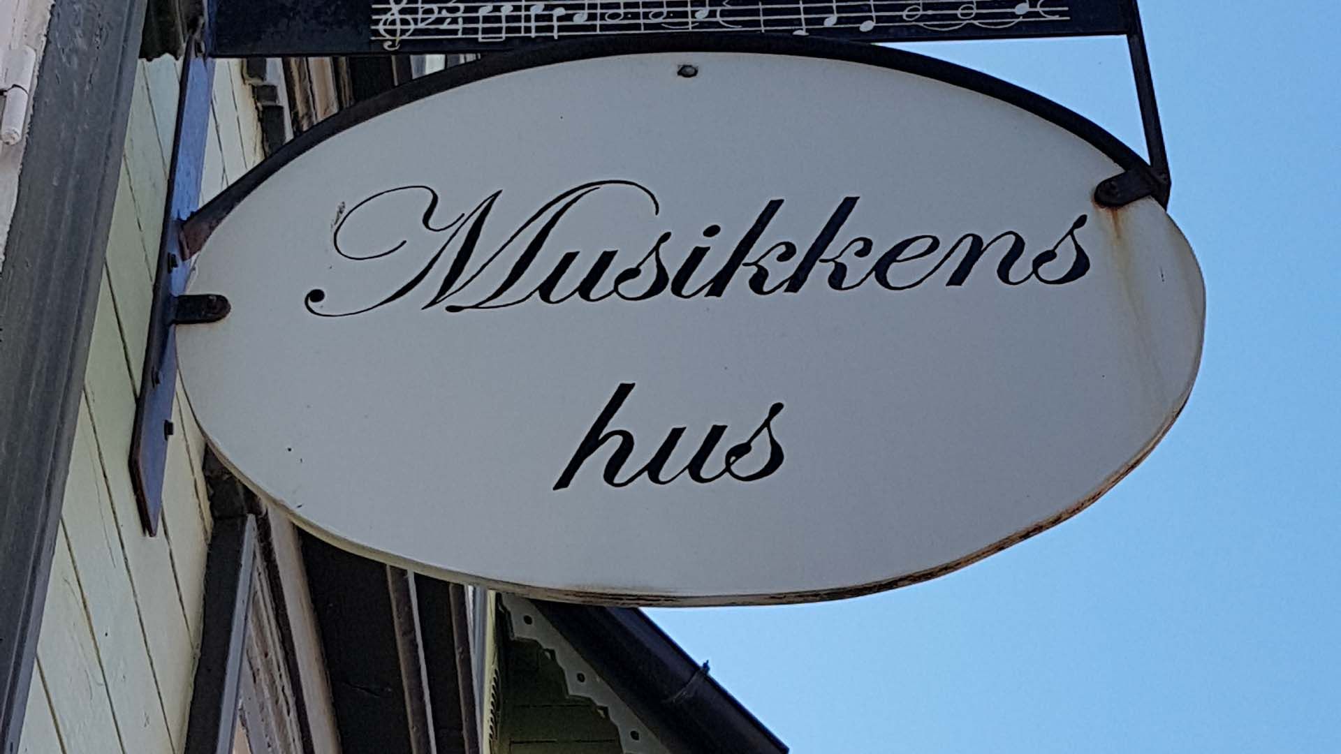 levanger trehusbyen sentrum sommer visit innherred (13)