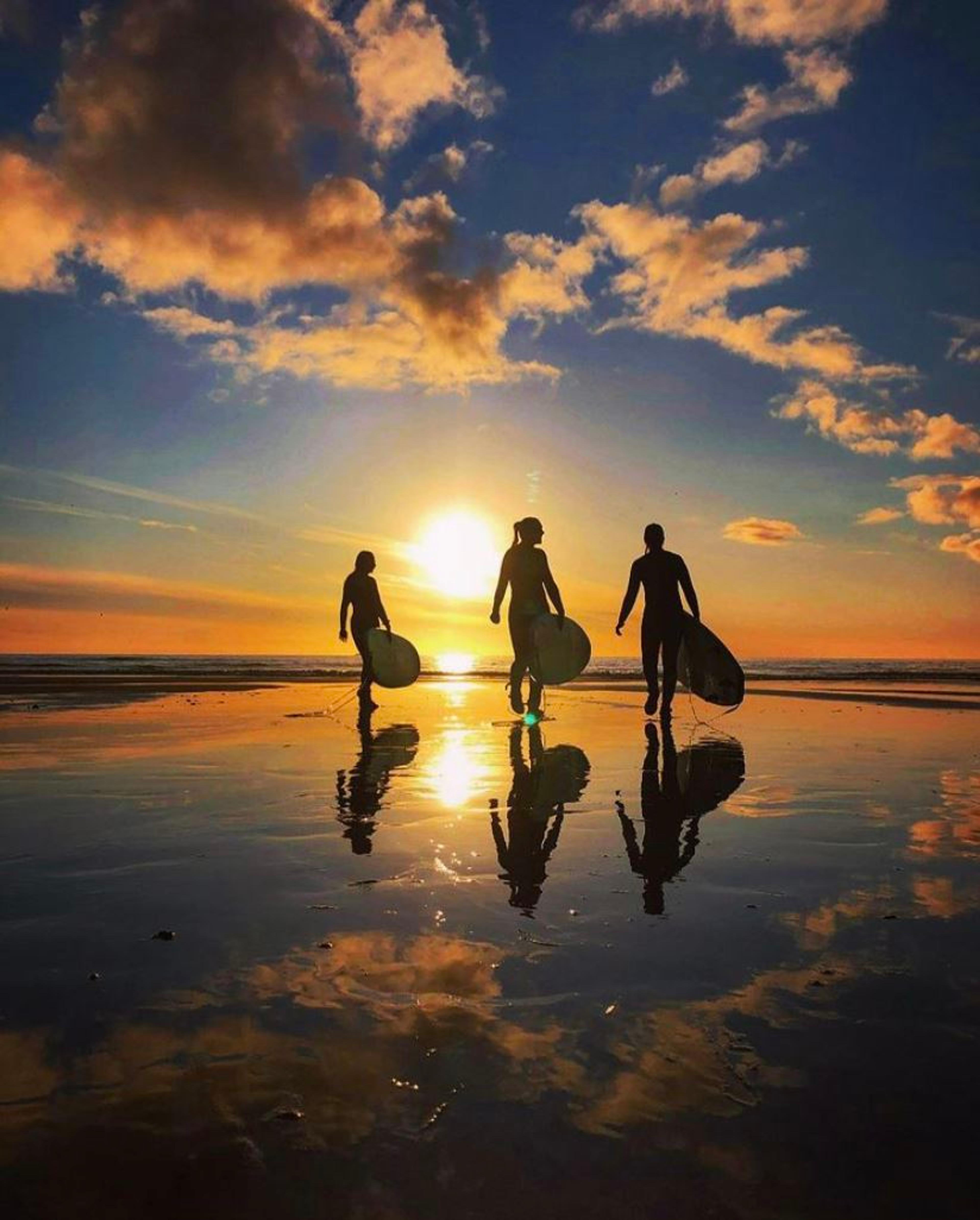 Camping by the midnight sun - Lofoten Beach Camp