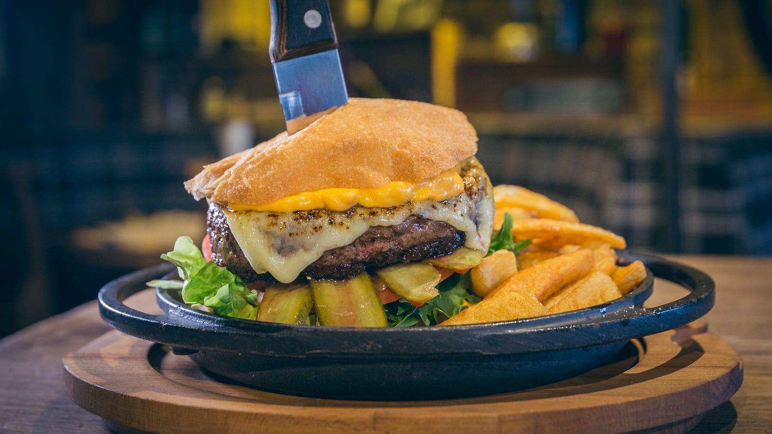 Hamburger with french fries