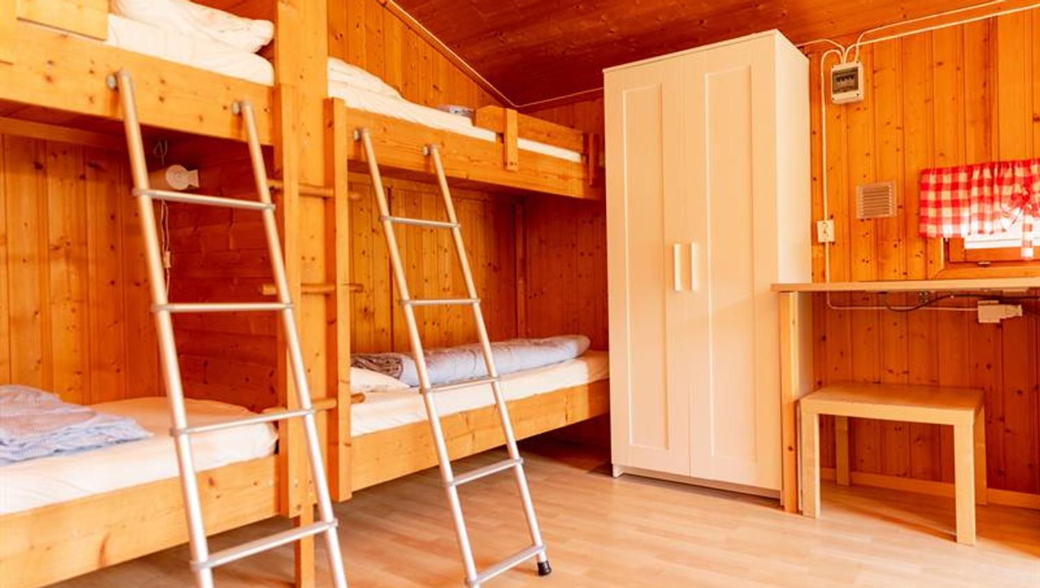 2 køyesenger i 4pers hytte
