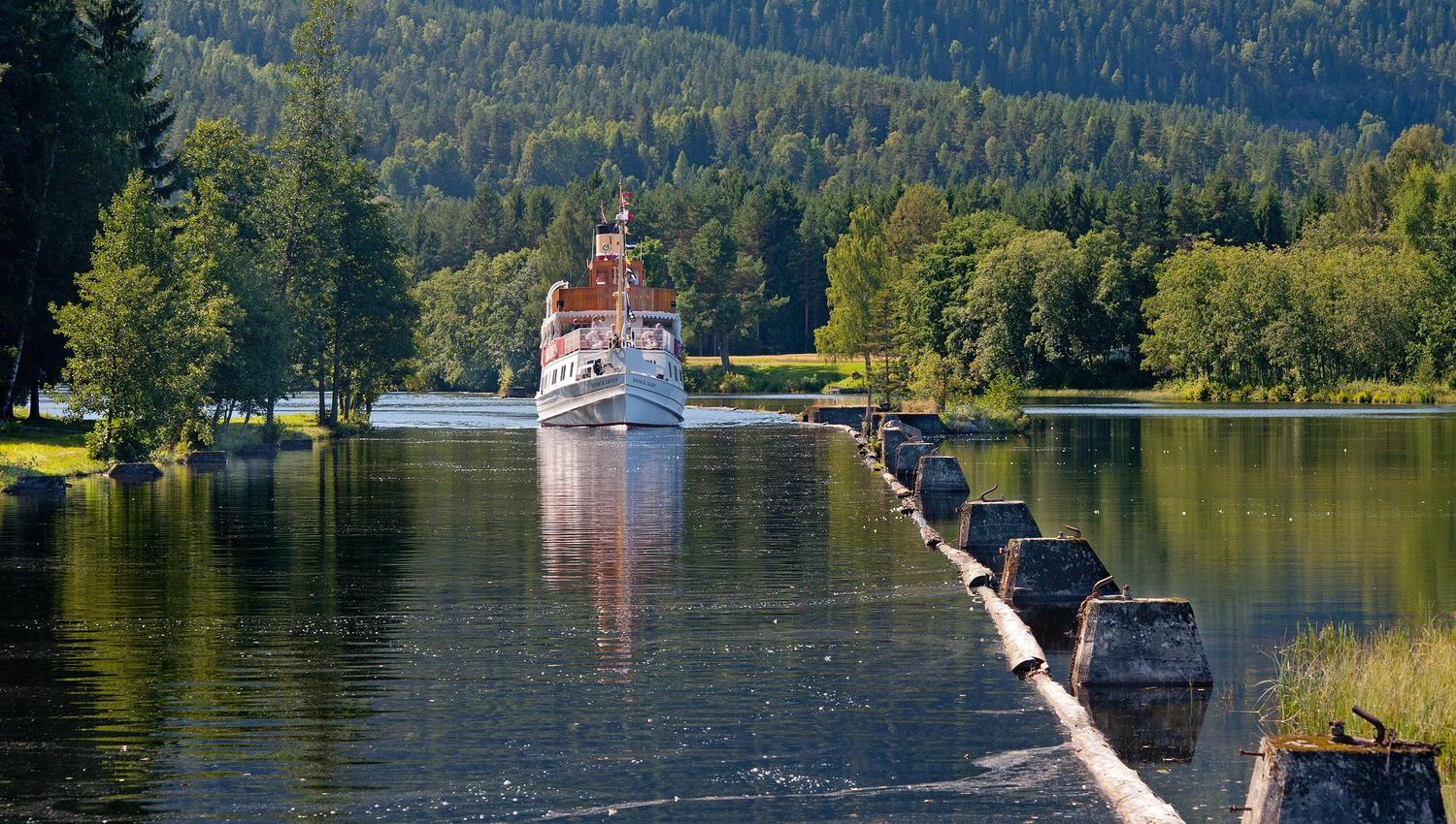 MS Henrik Ibsen