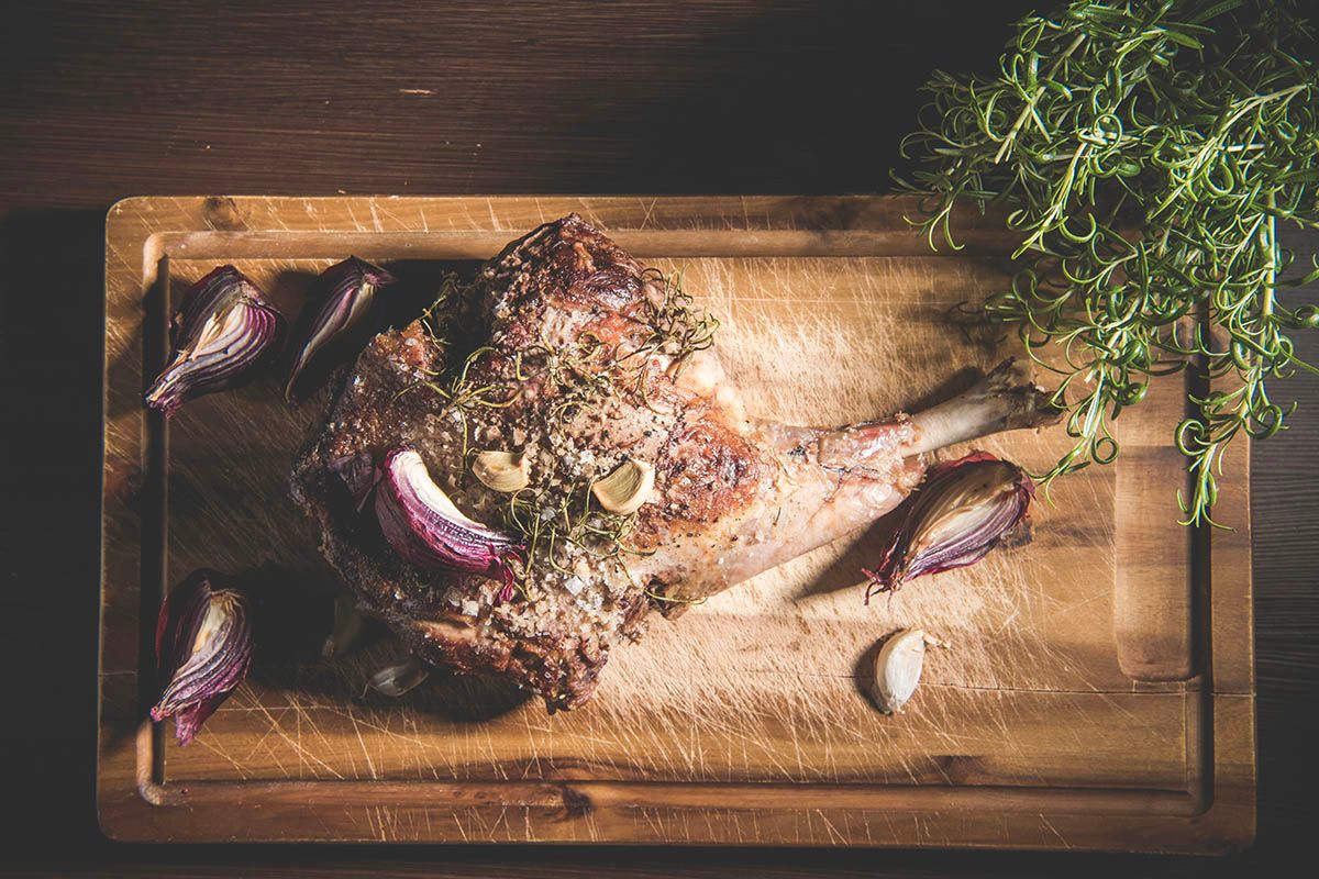 Tyinlam er naturbasert lammekjøtt, og det er høyfjellene i Valdres som gir oss så gode råvarer med smak, kjøttfylde og næringsinnhold av ypperste kvalitet!