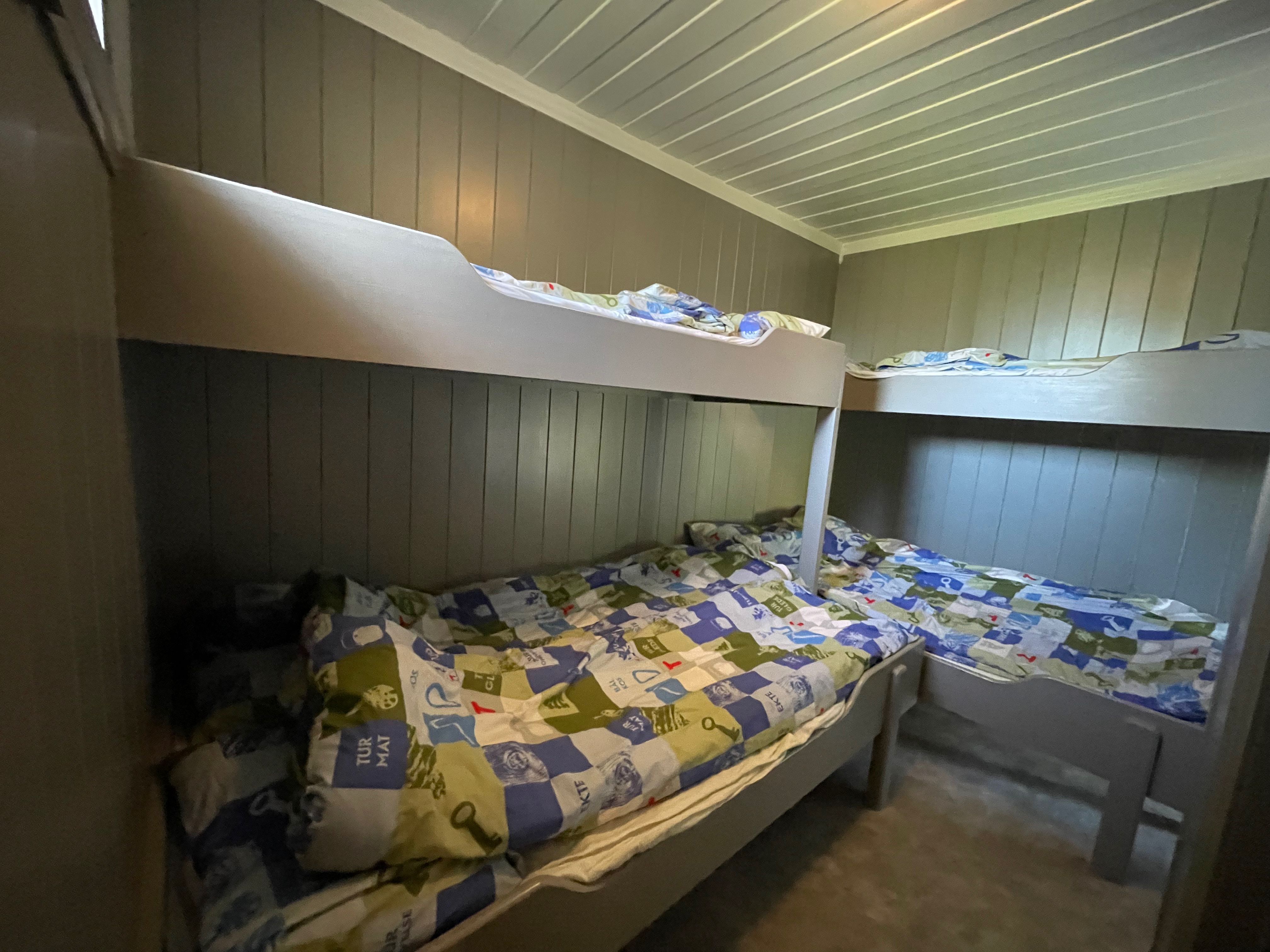 soverom med to køyesenger