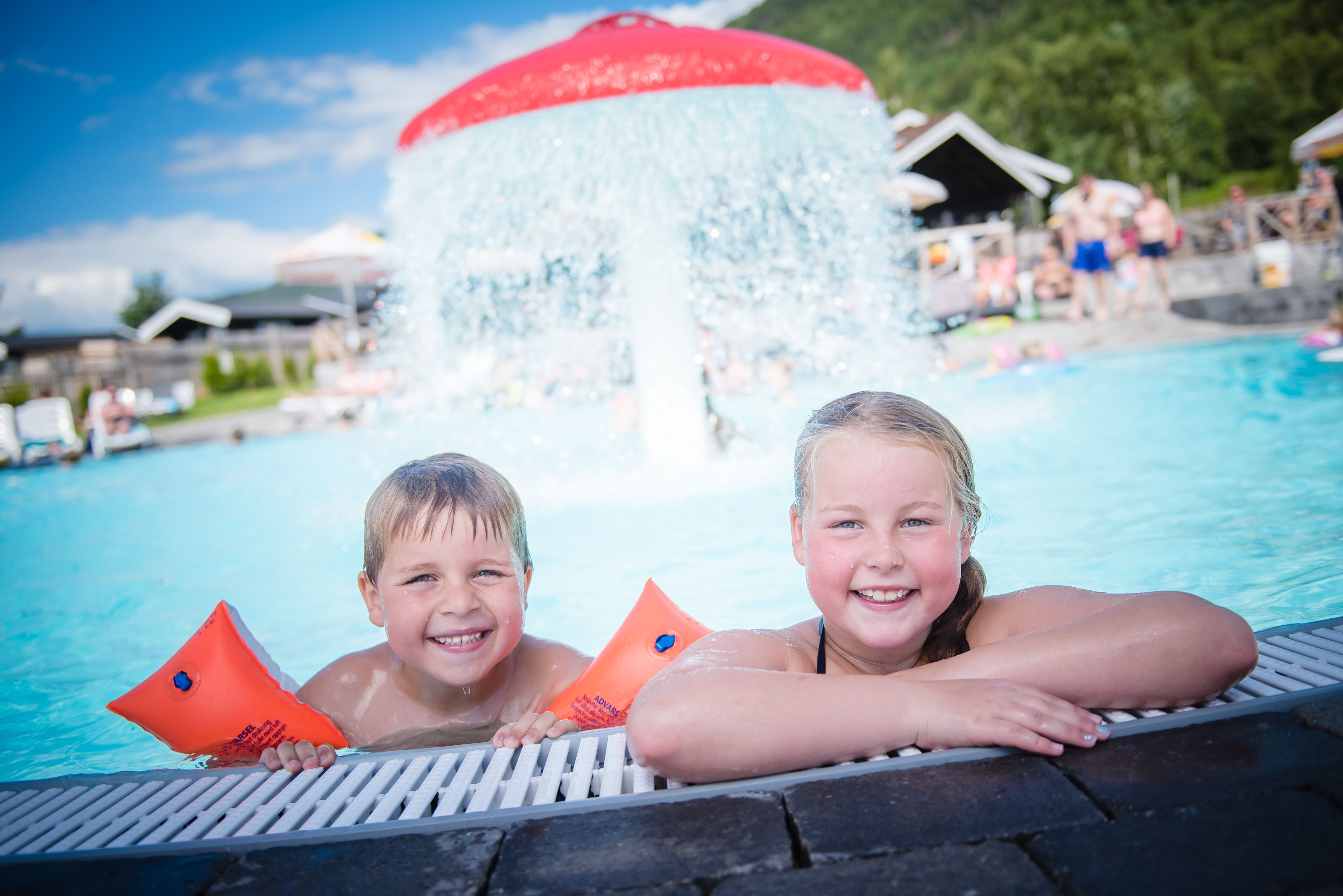 Children in the swimming pool at Mageli Camping